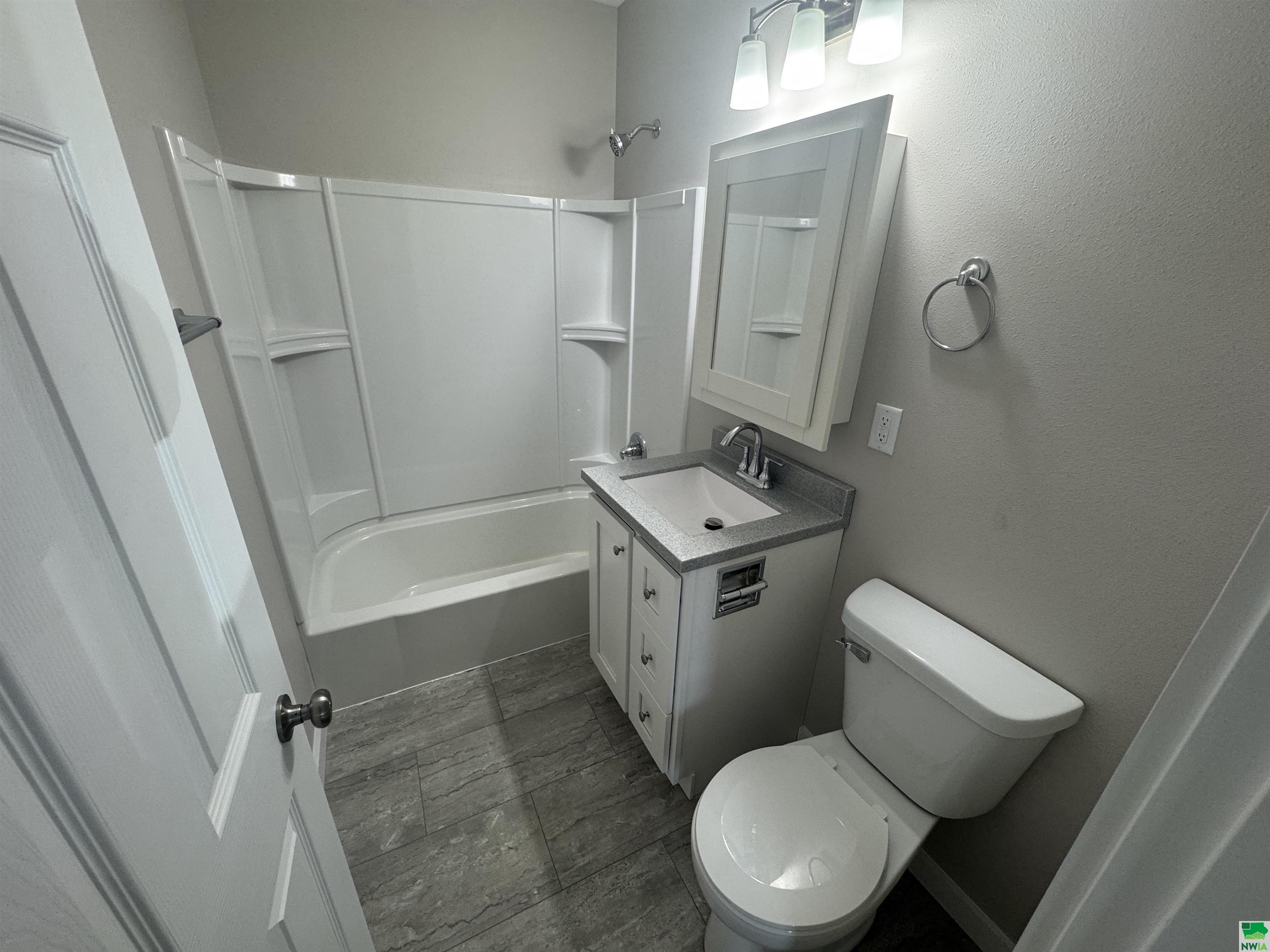 MLS #829047