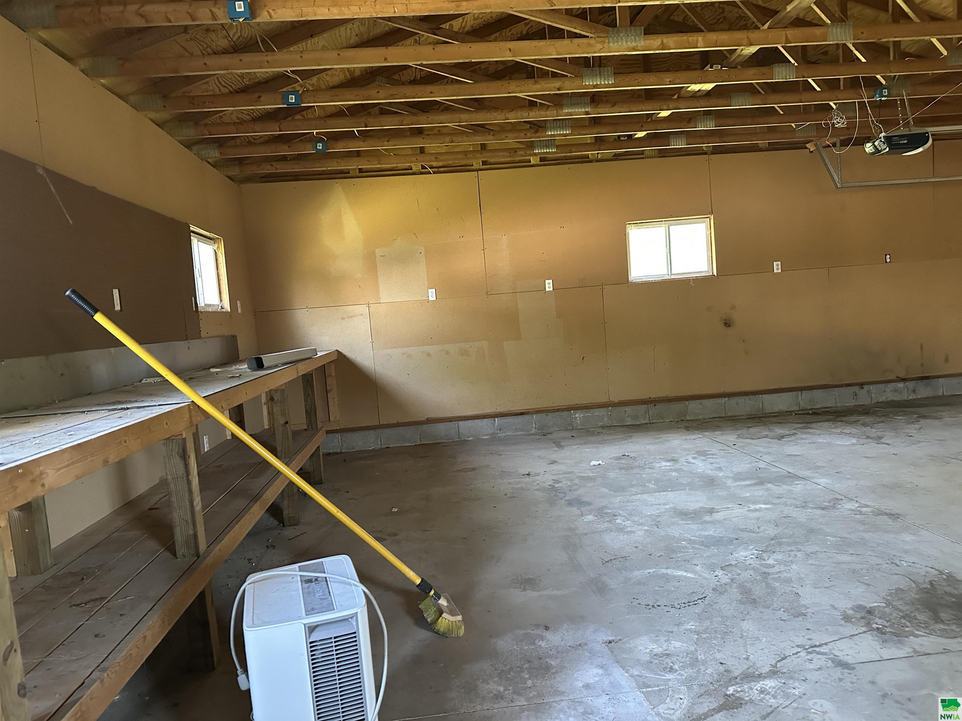 MLS #829048