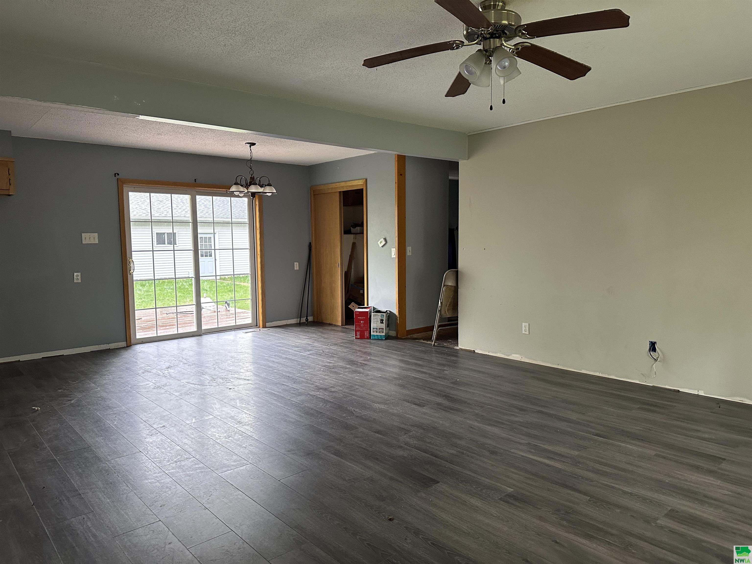 MLS #829048