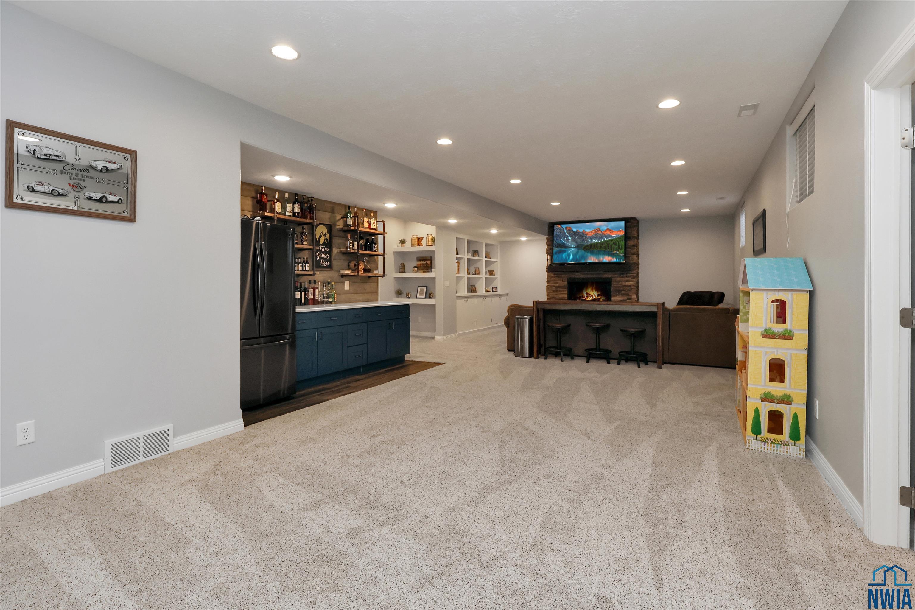 MLS #829049