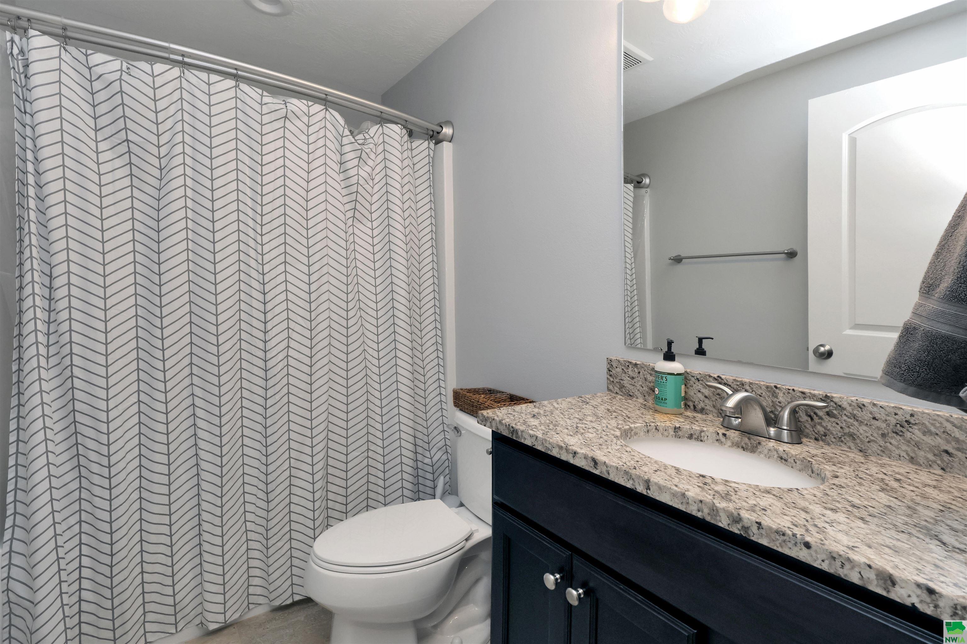 MLS #829049