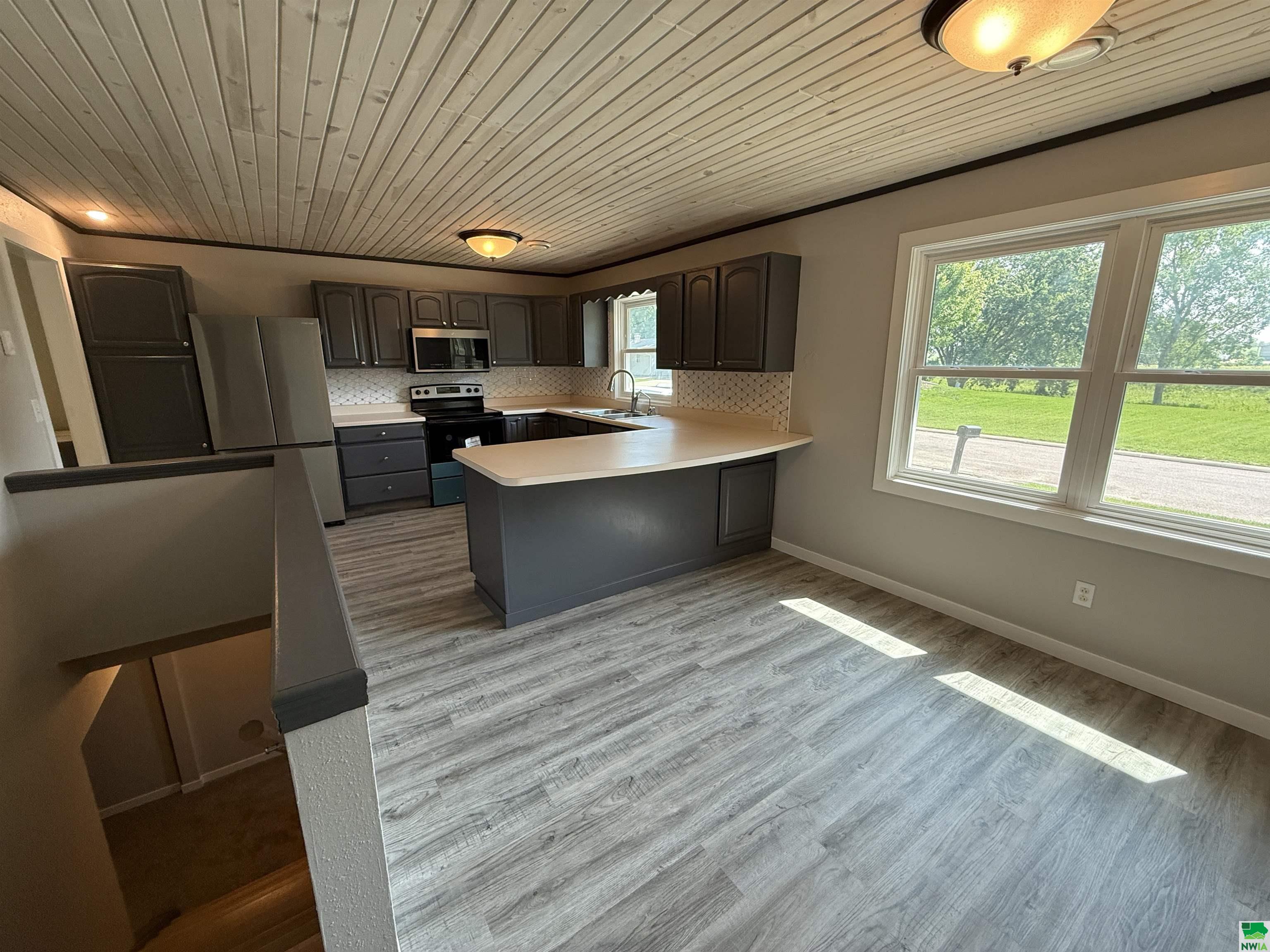 MLS #829054