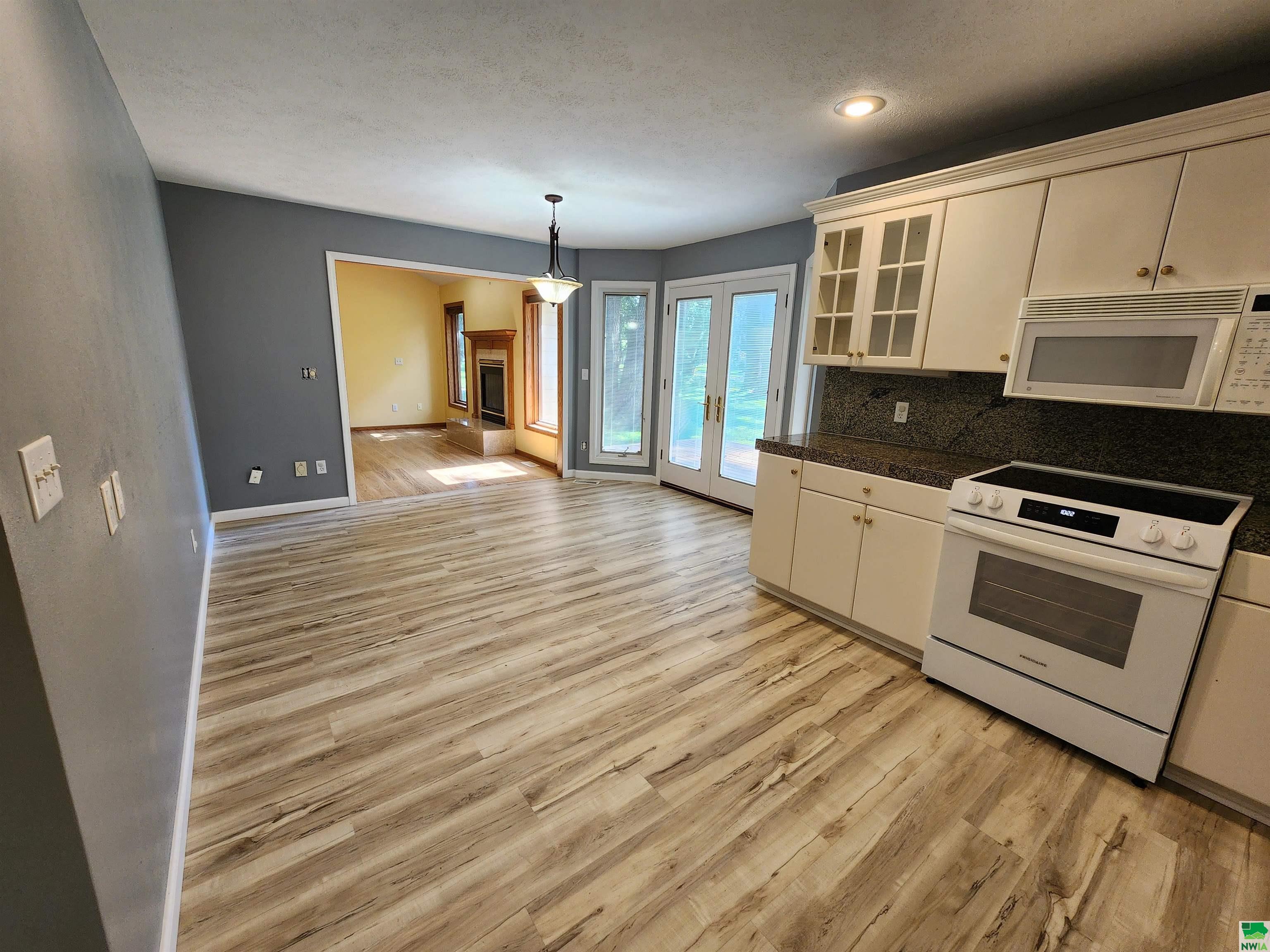 MLS #829055