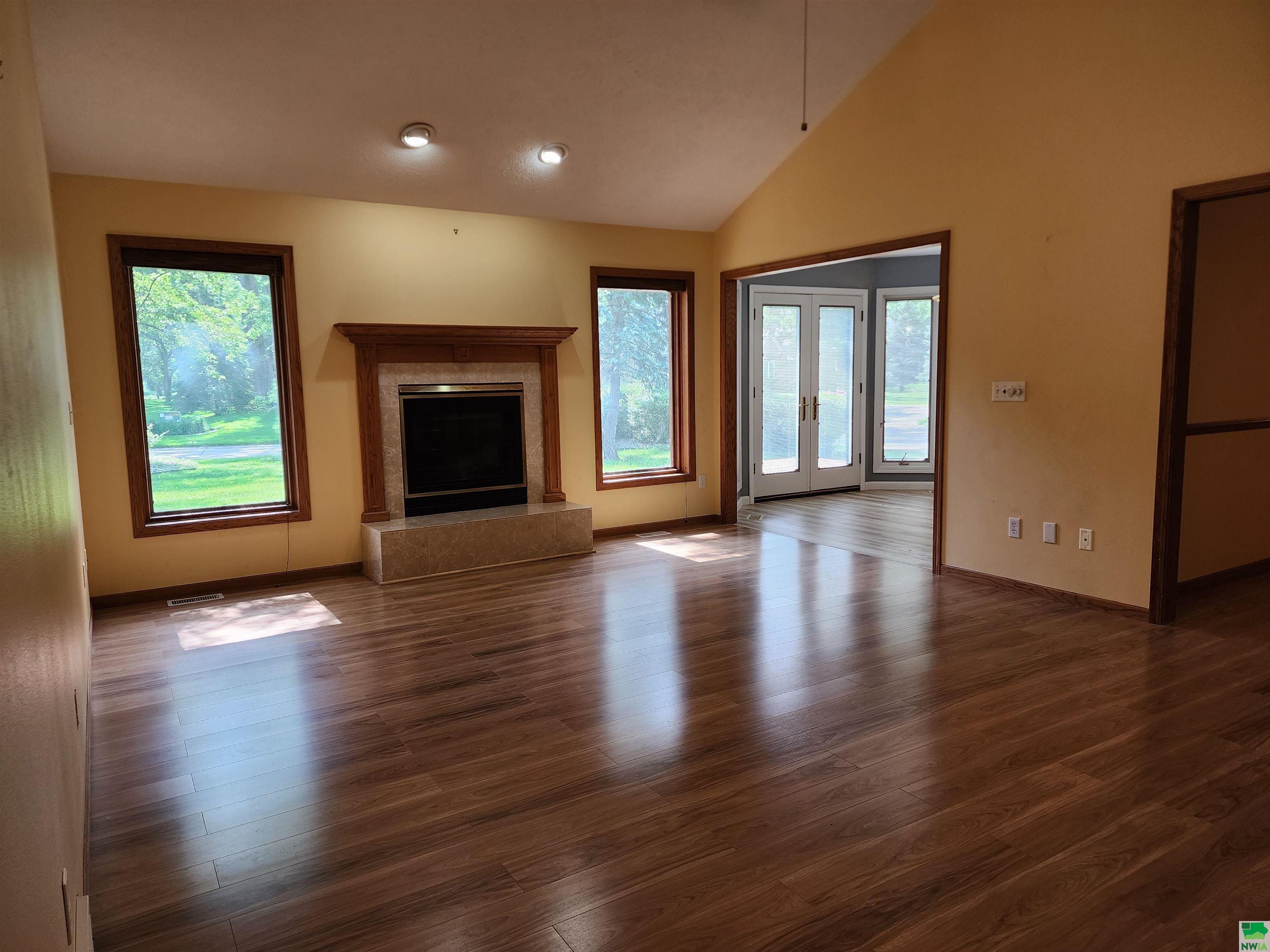 MLS #829055