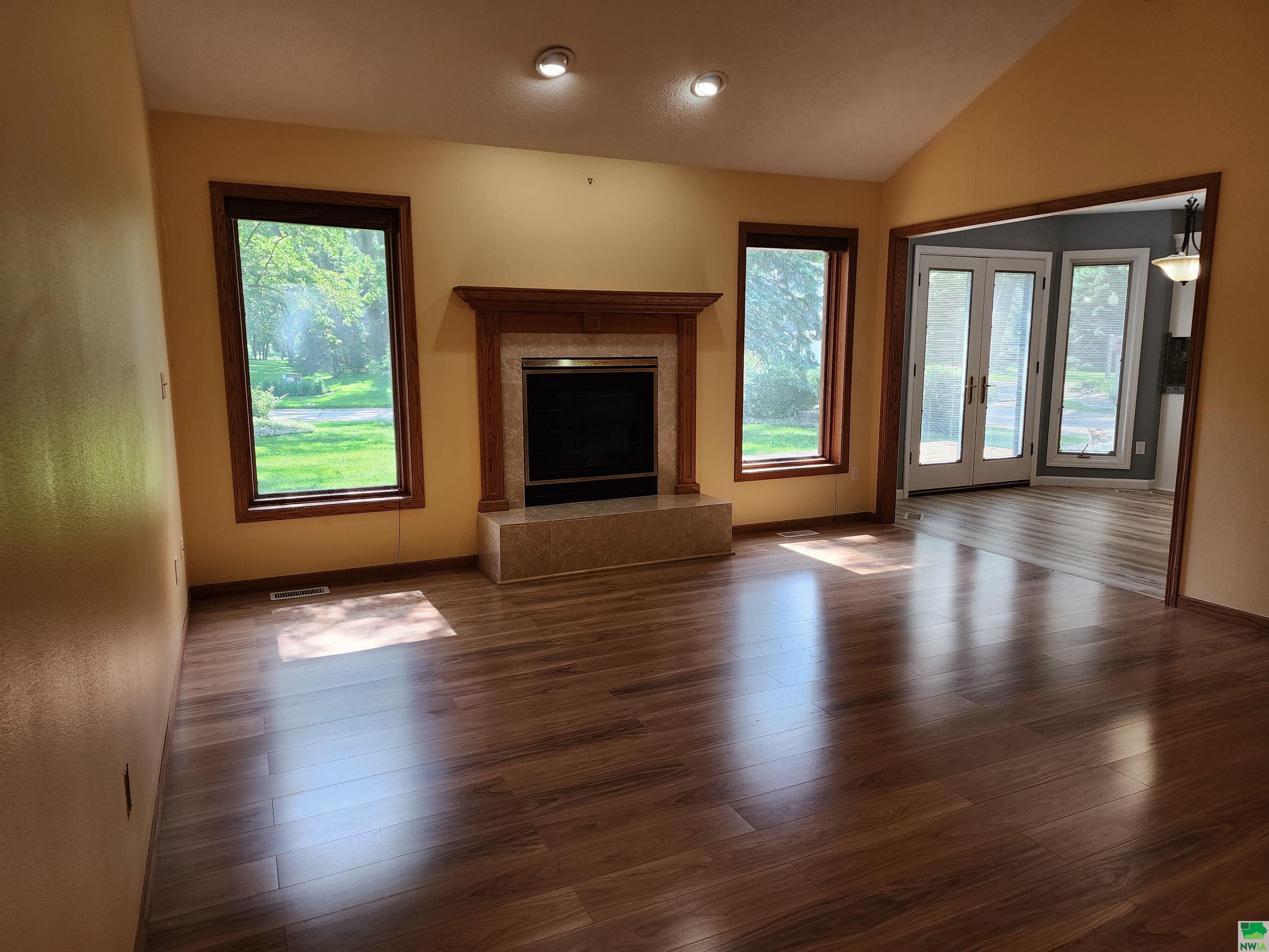 MLS #829055