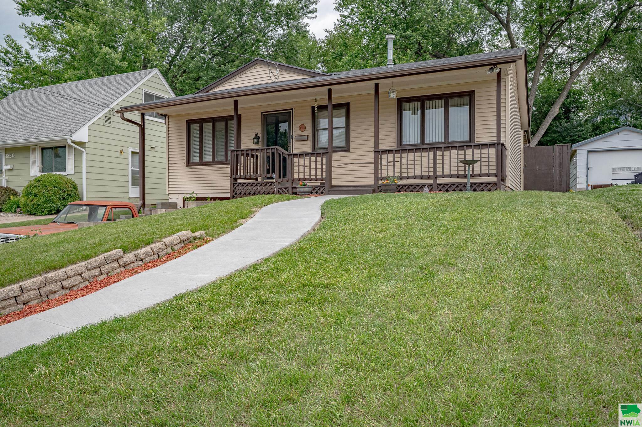 1324 S Patterson, Sioux City, IA 51106 
