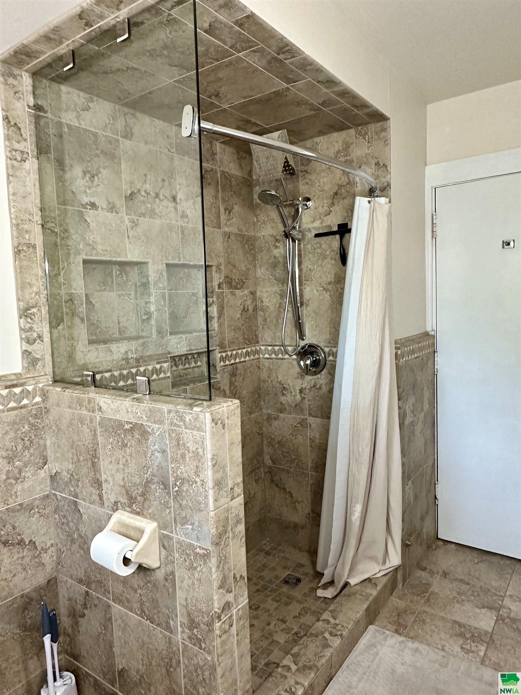 MLS #829083