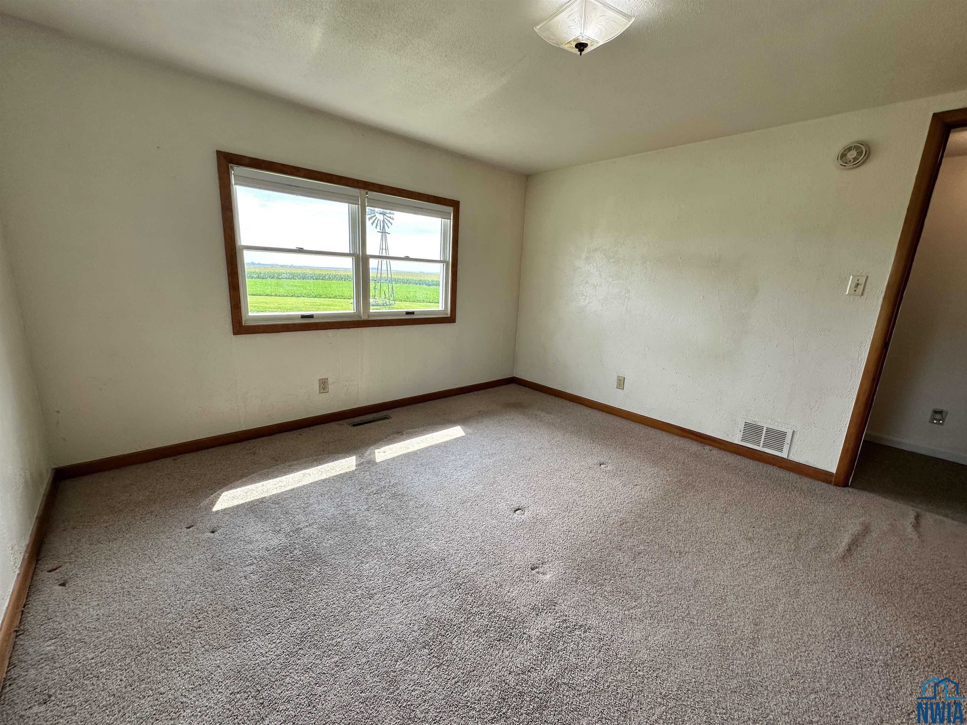 MLS #829095