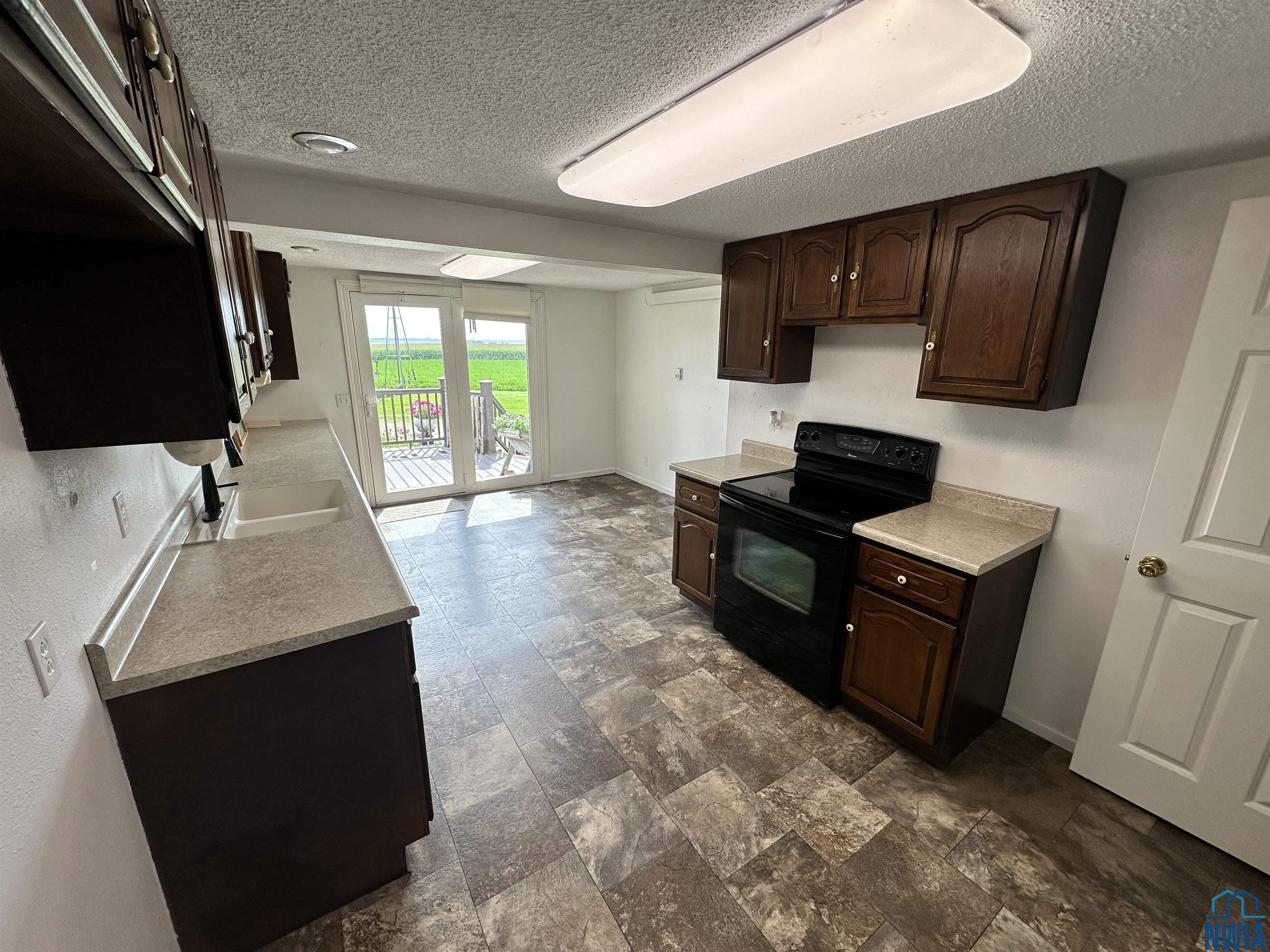 MLS #829095