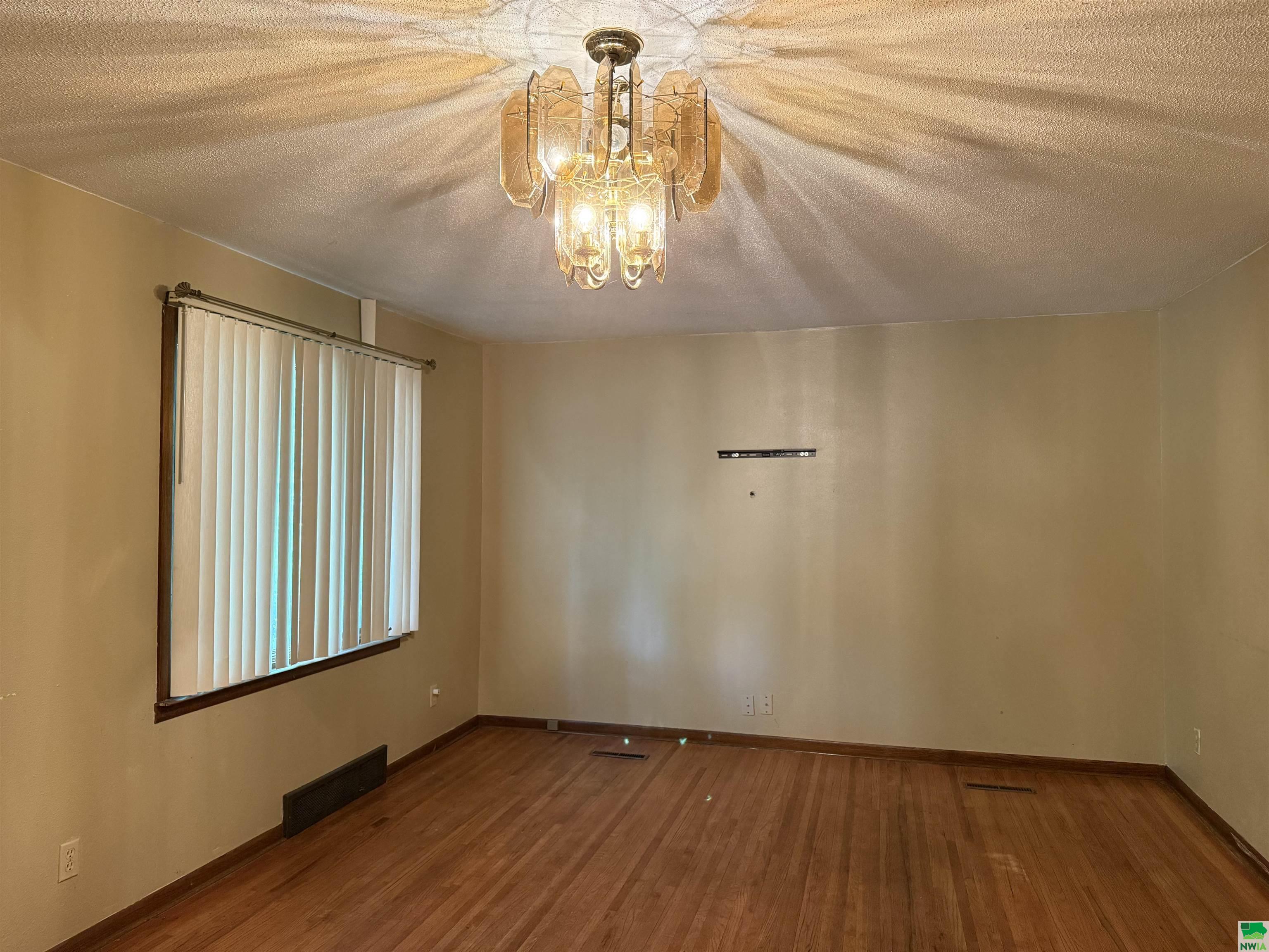 MLS #829124