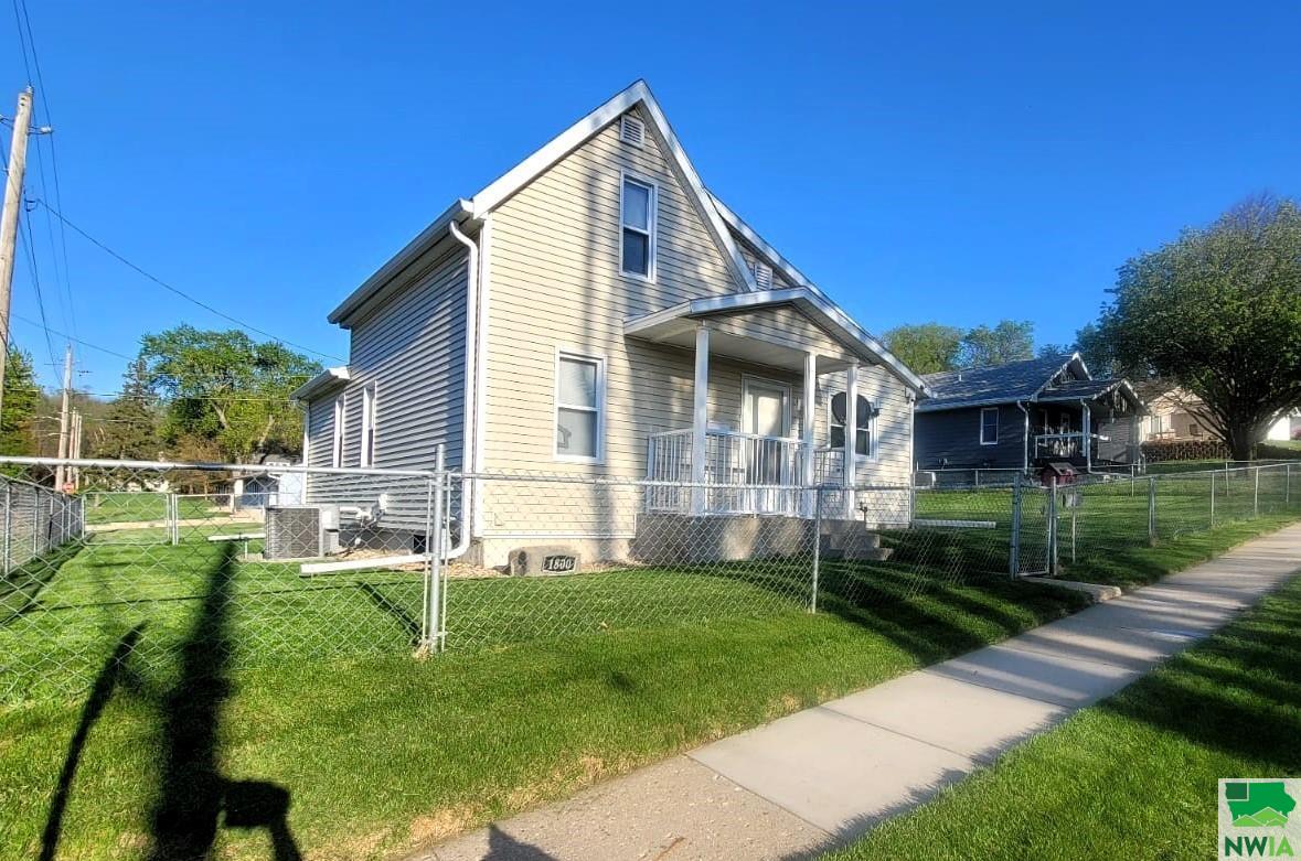 1800 Cypress S, Sioux City, IA 51106 