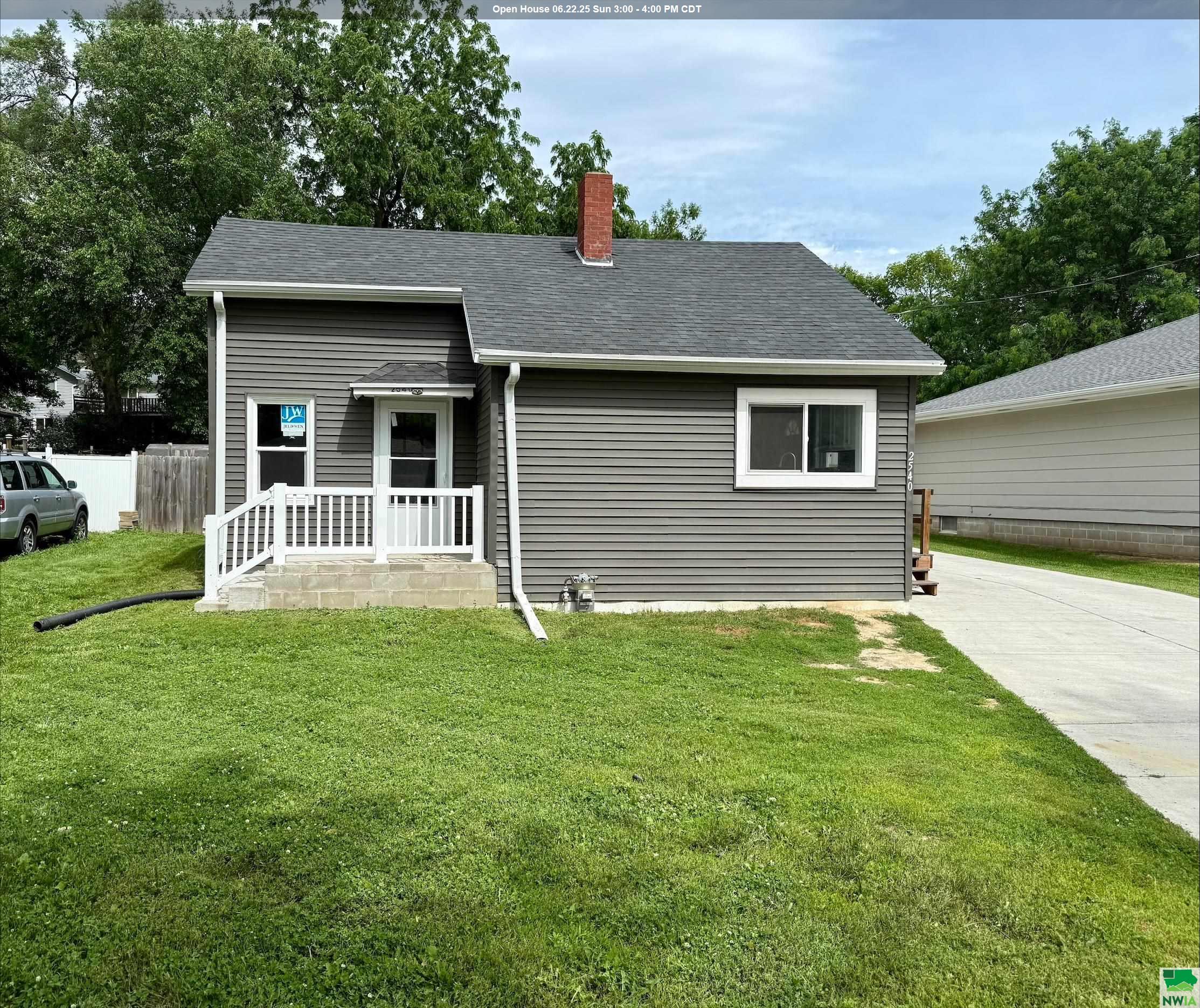 2540 Cleveland S, Sioux City, IA 51106 
