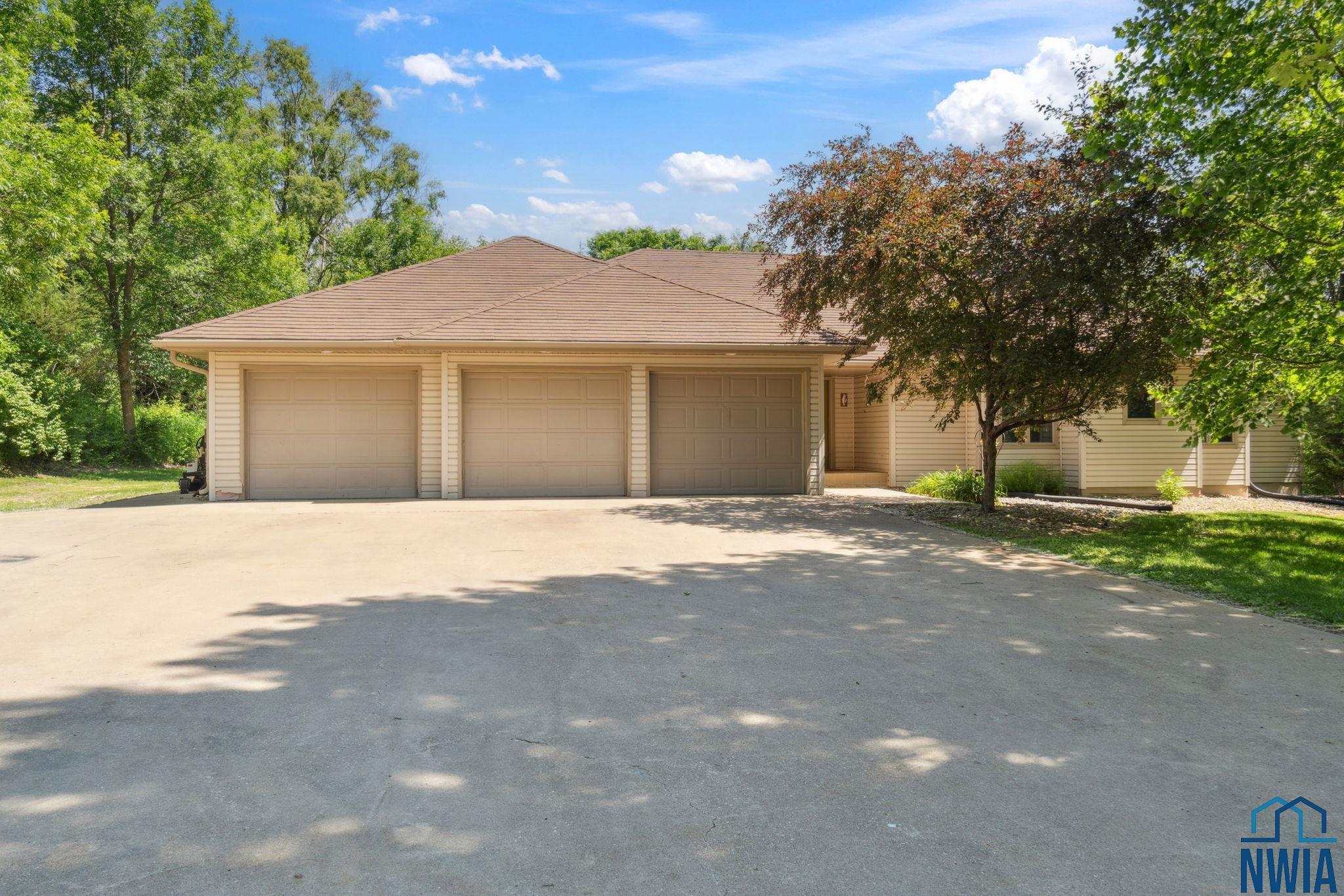 24103 C80, Sioux City, IA 51108 