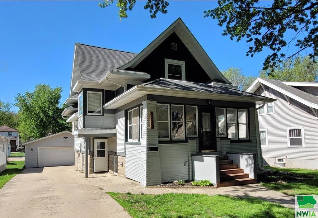 1006 7th Street, Sheldon, IA 51201 