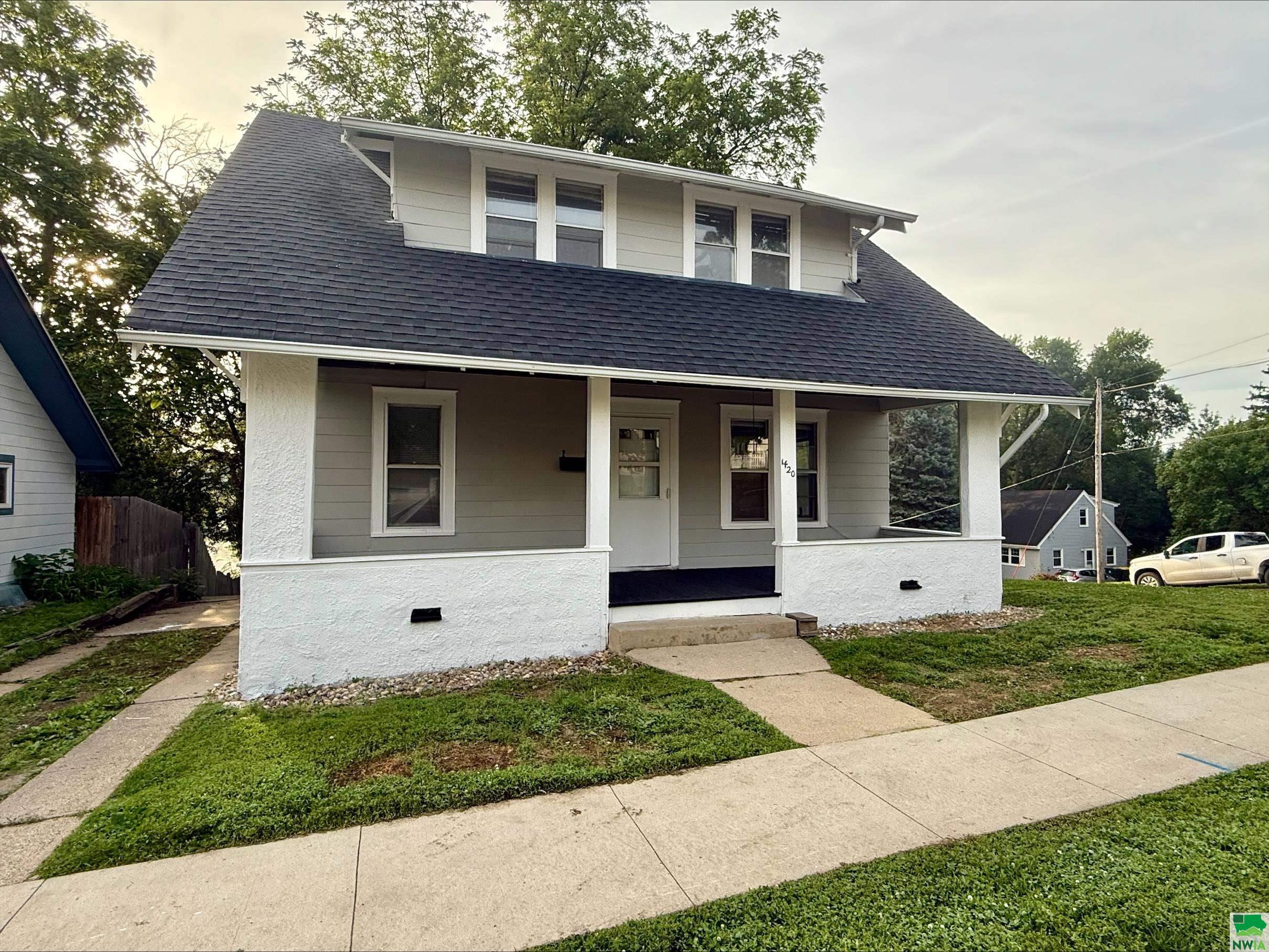 1420 South Saint Aubin, Sioux City, IA 51106 