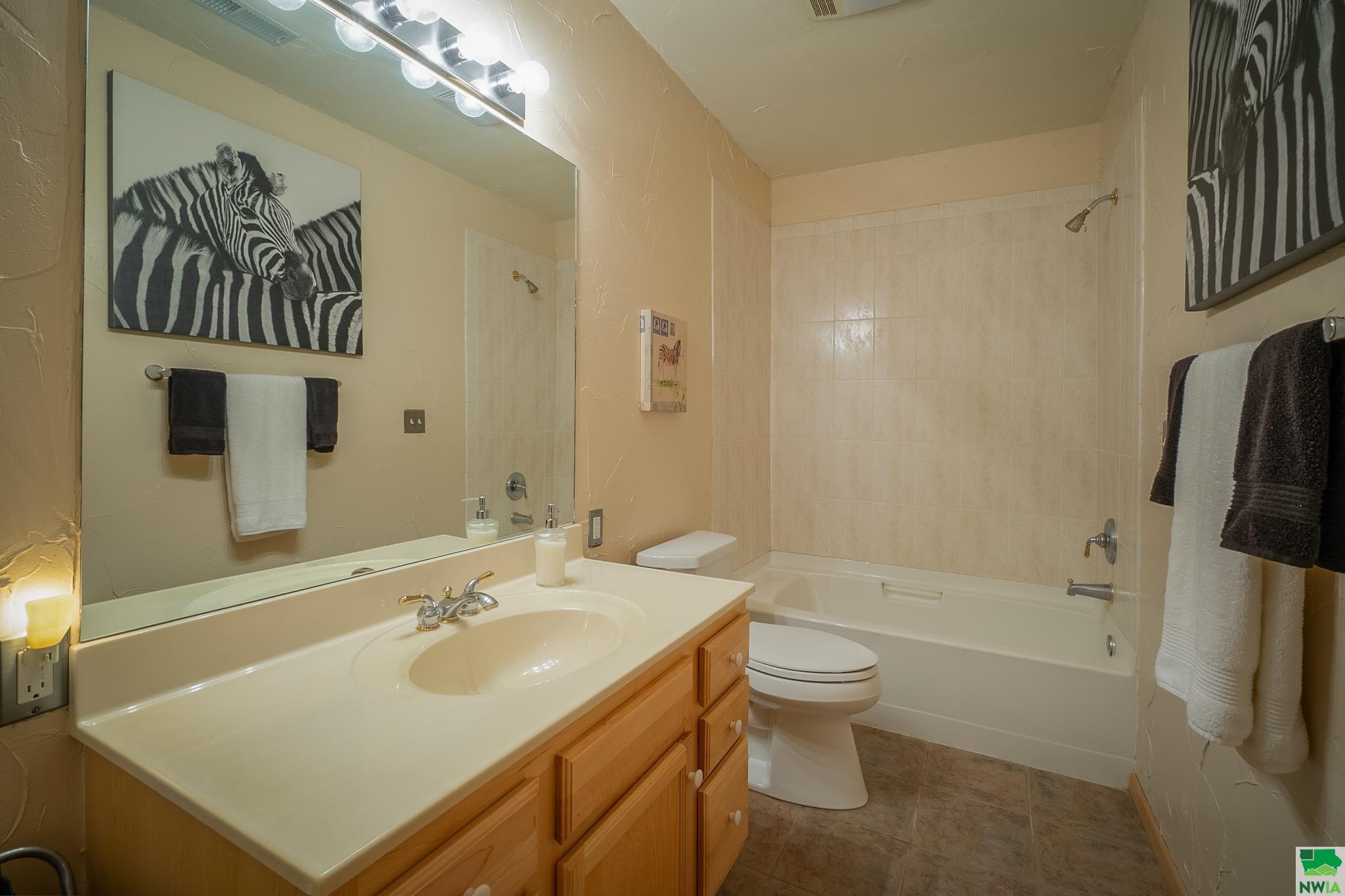 MLS #829158