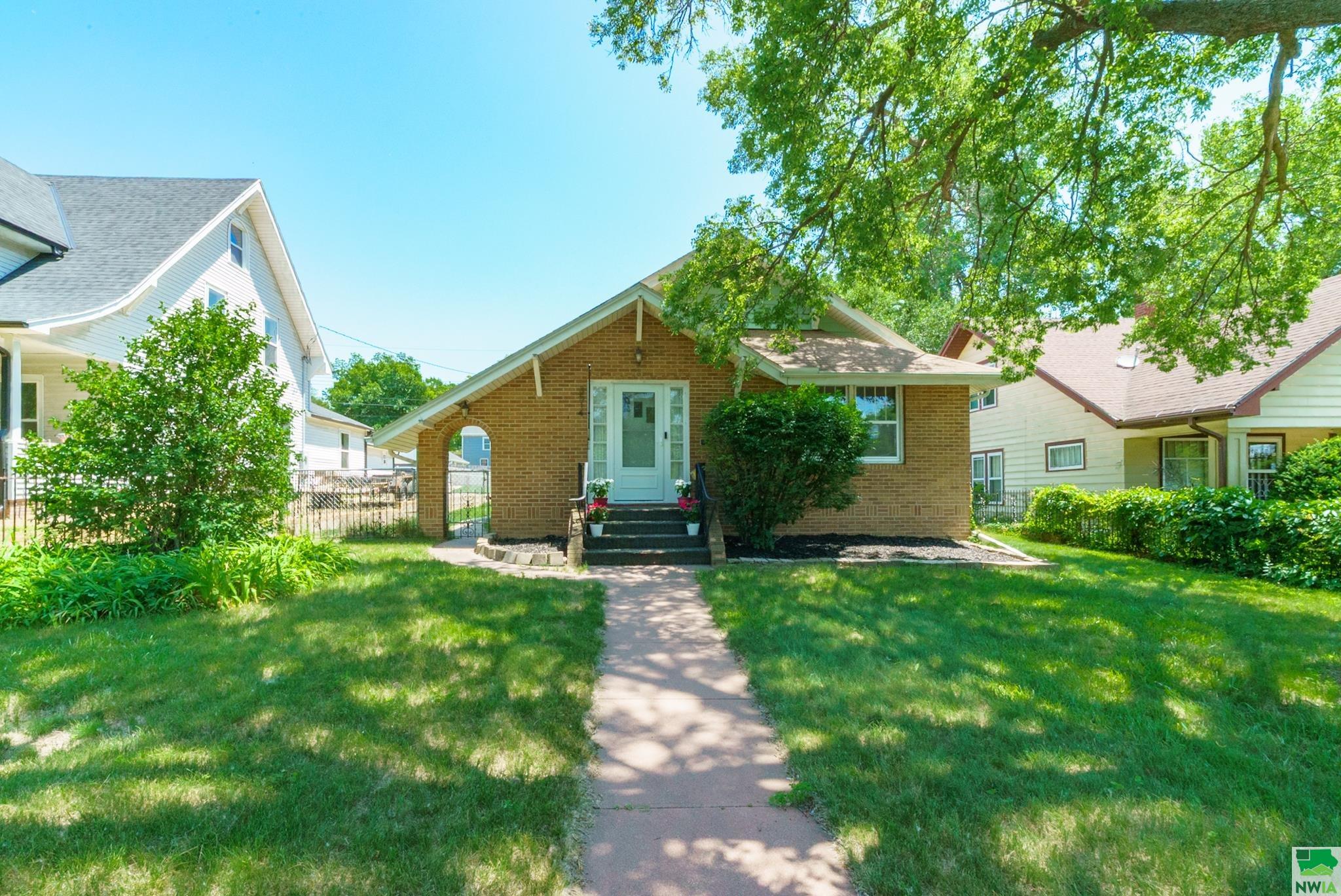 3514 JACKSON ST, Sioux City, IA 51104 