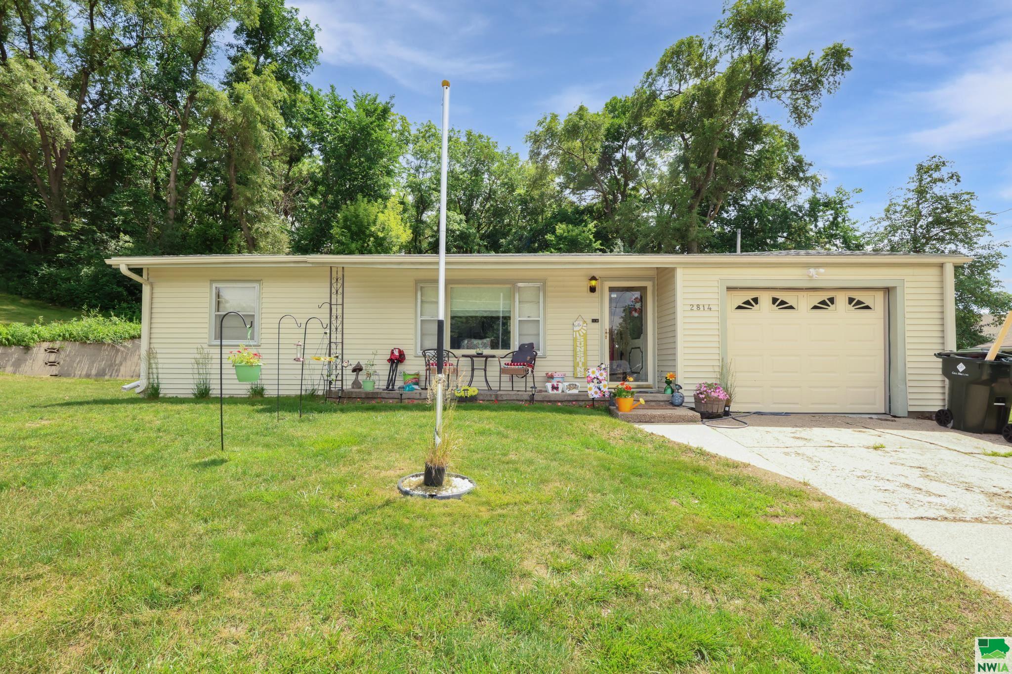 2814 16th Street, Sioux City, IA 51105 