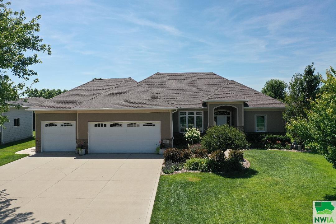 170 Saddlebrook Ct, Dakota Dunes, SD 57049 