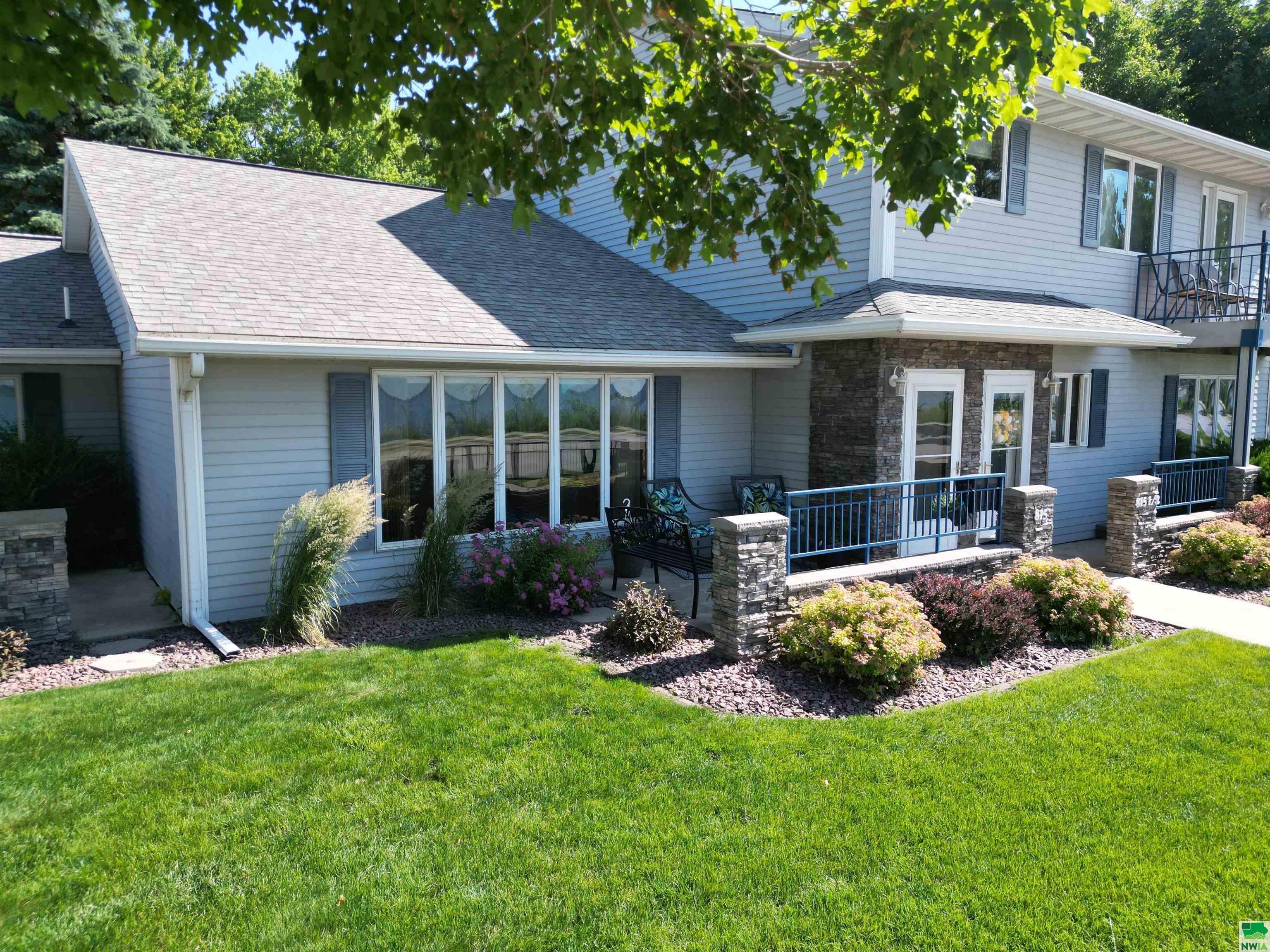 815 Lakeshore DR E #2, Storm Lake, IA 50588 