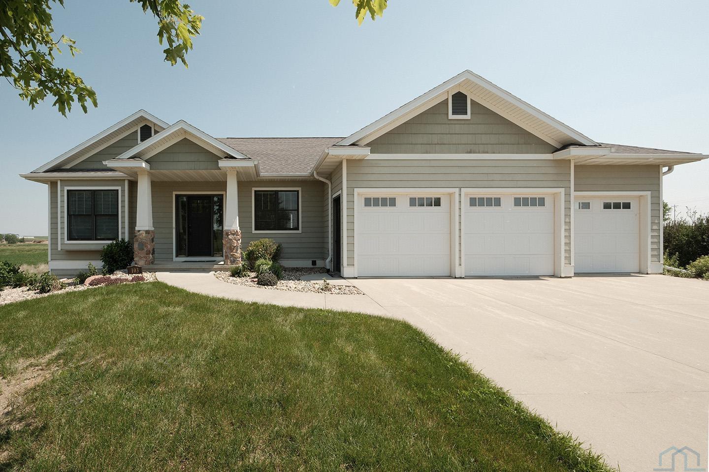 103 Andrews Court, Alton, IA 51003 