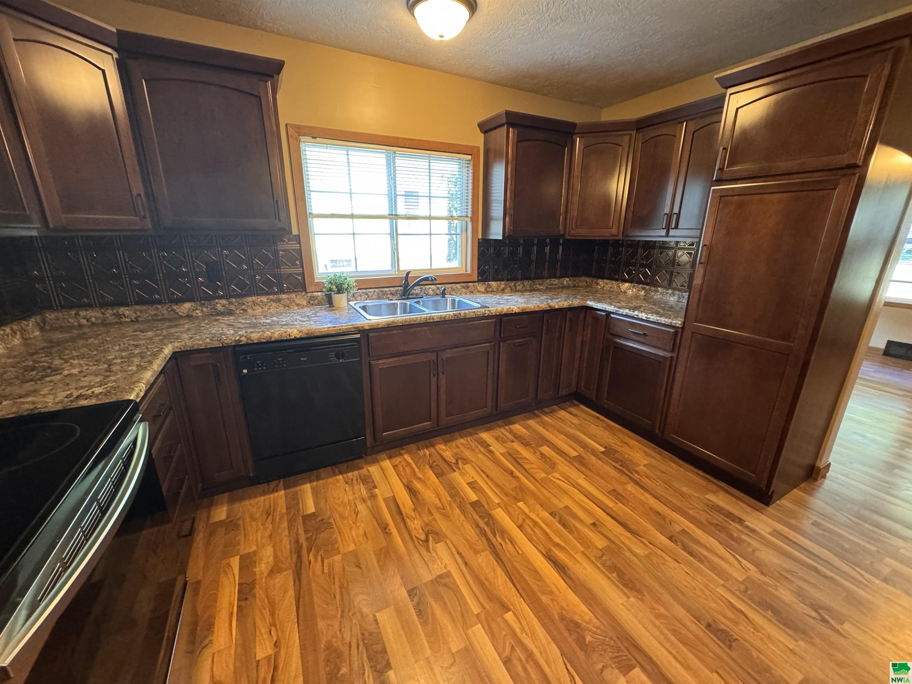 MLS #829179