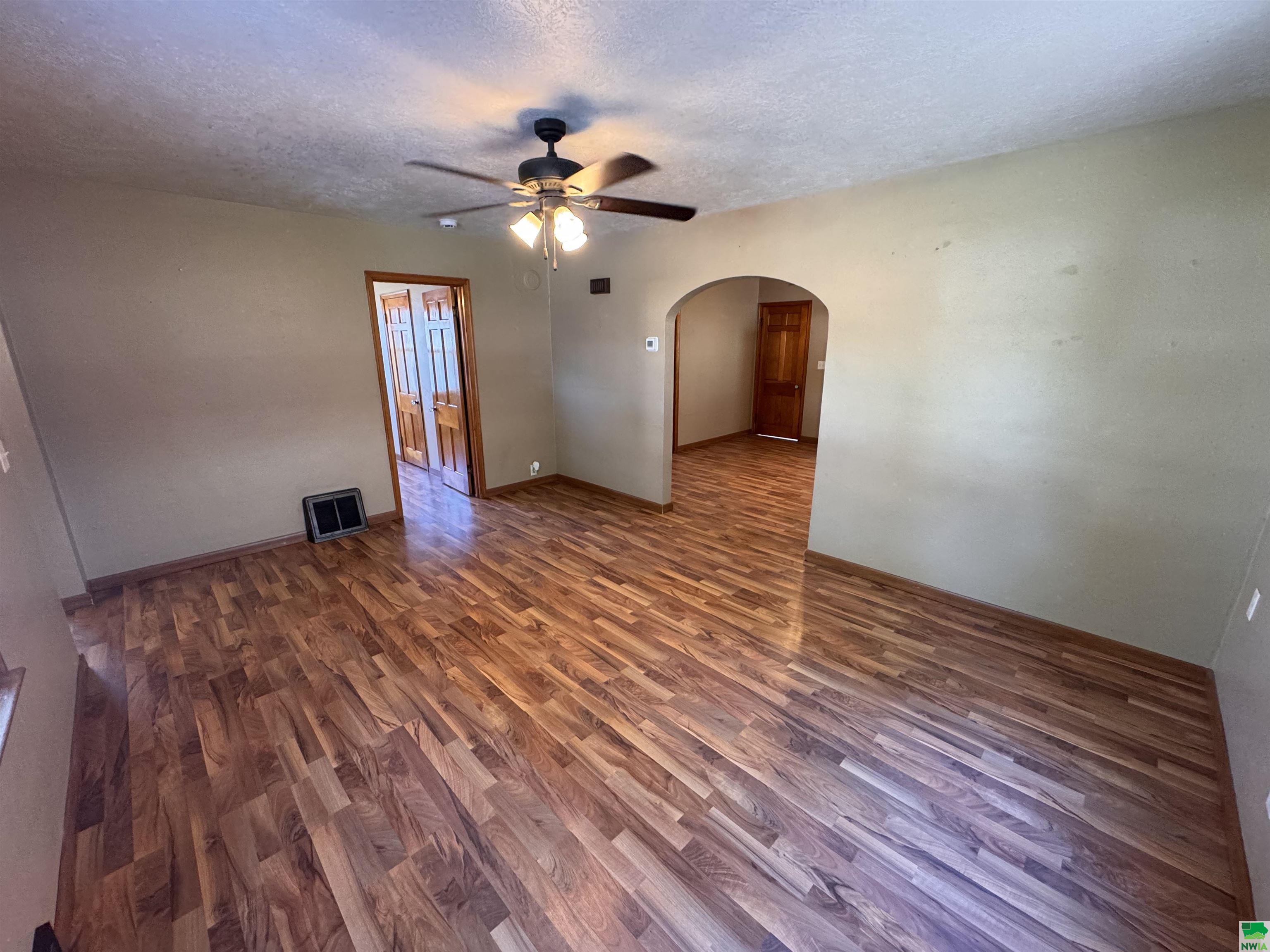 MLS #829179