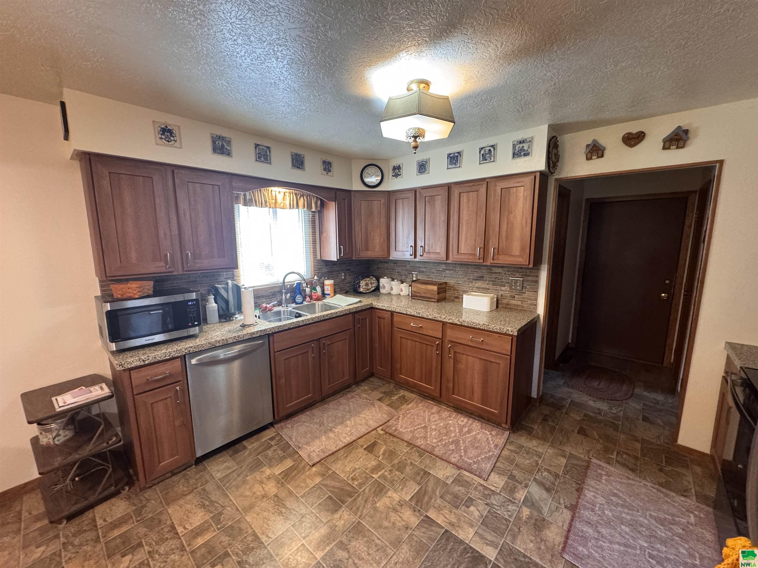 MLS #829180