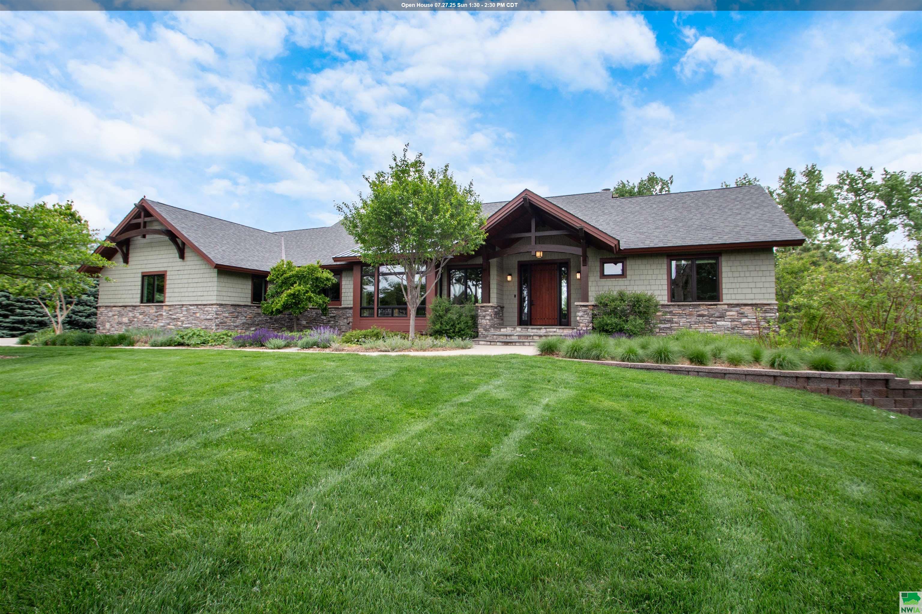 914 Wynstone Drive, Jefferson, SD 57038 