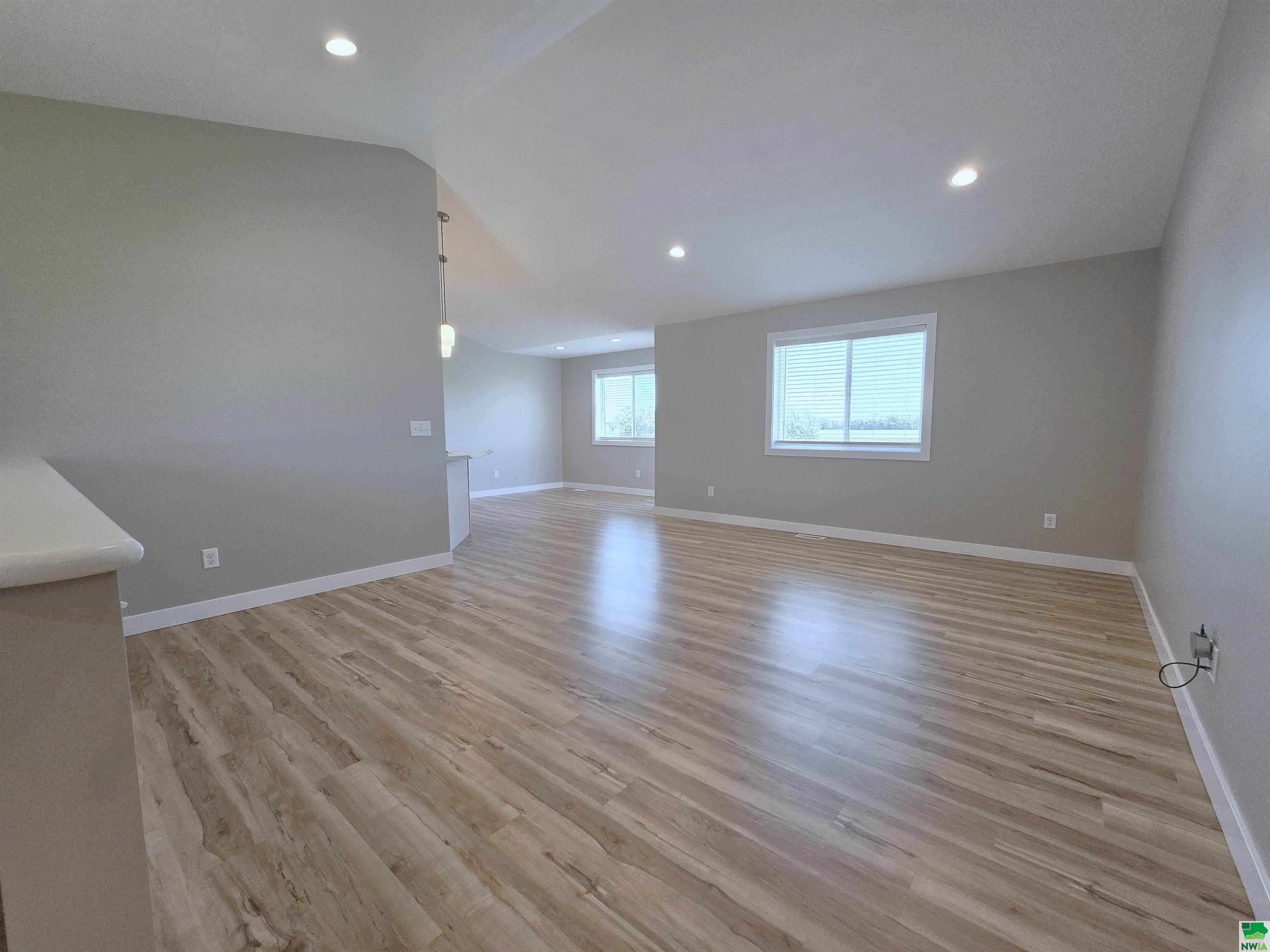 MLS #829183