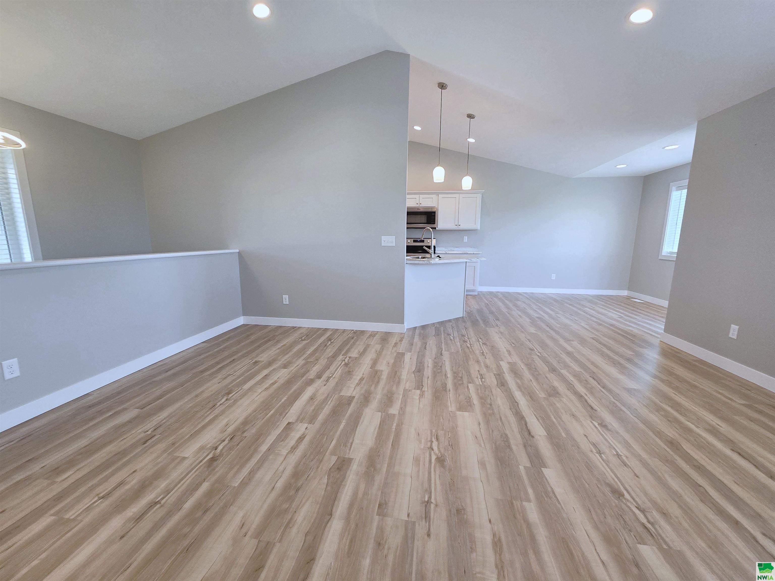 MLS #829183