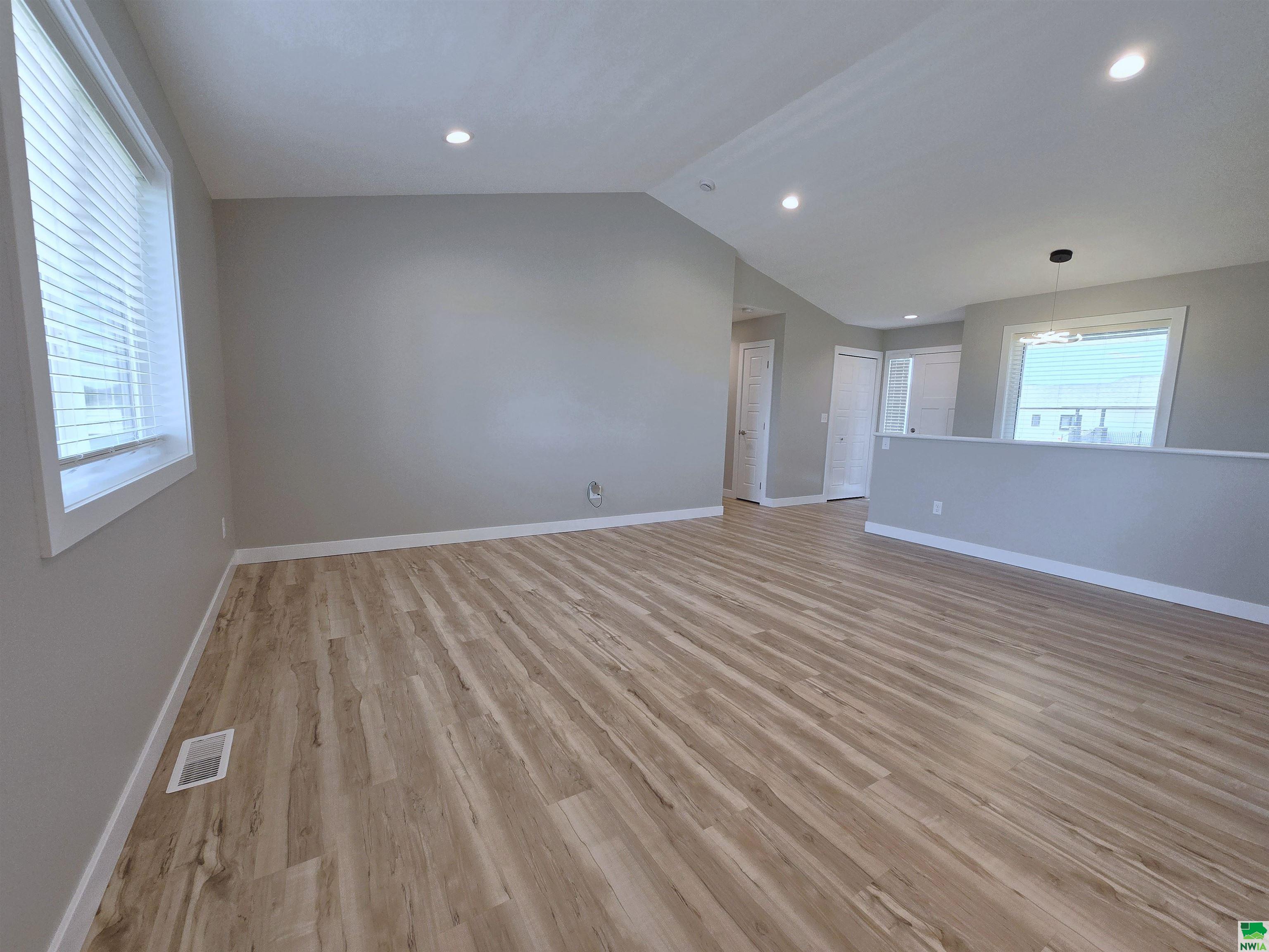 MLS #829183