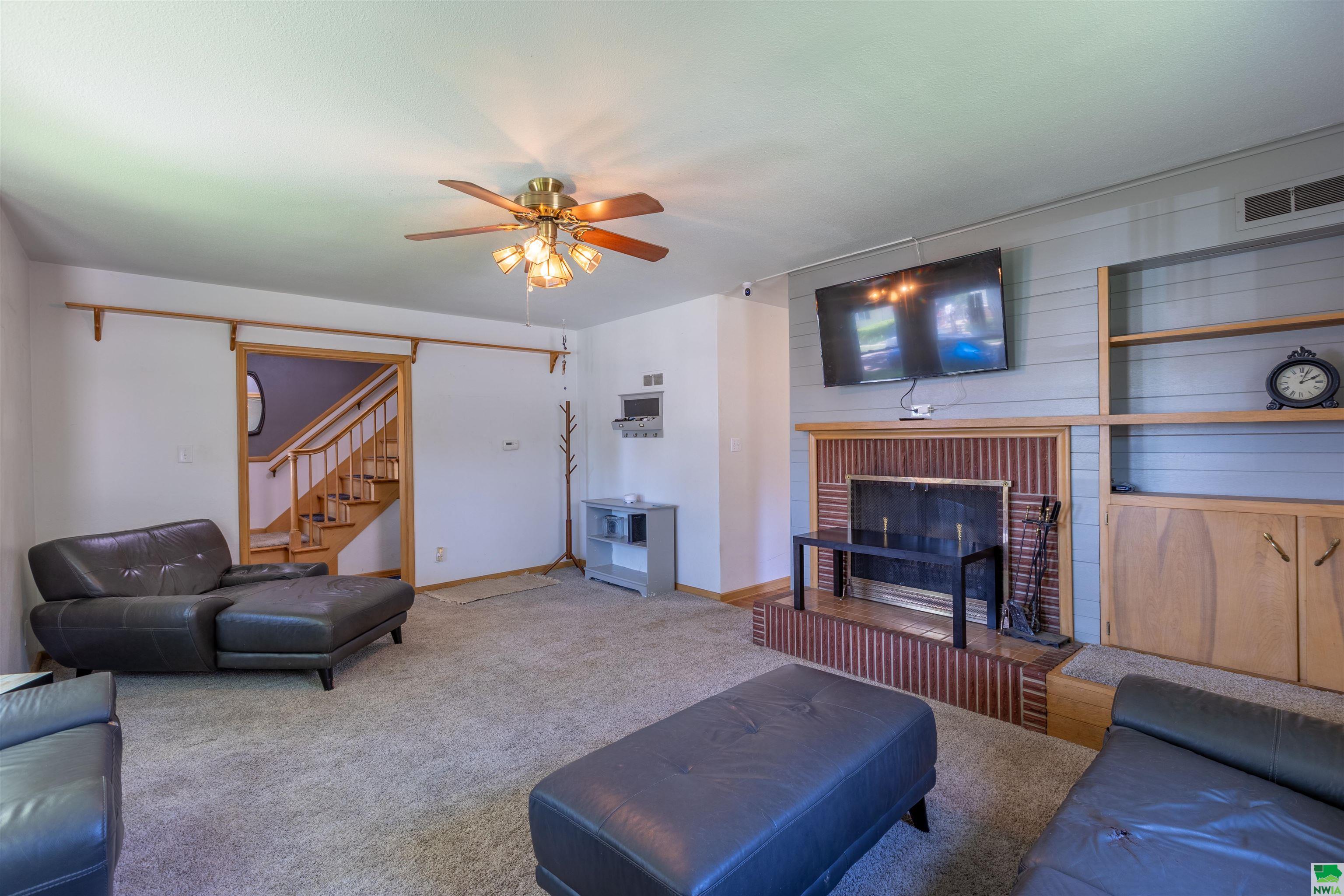 MLS #829196