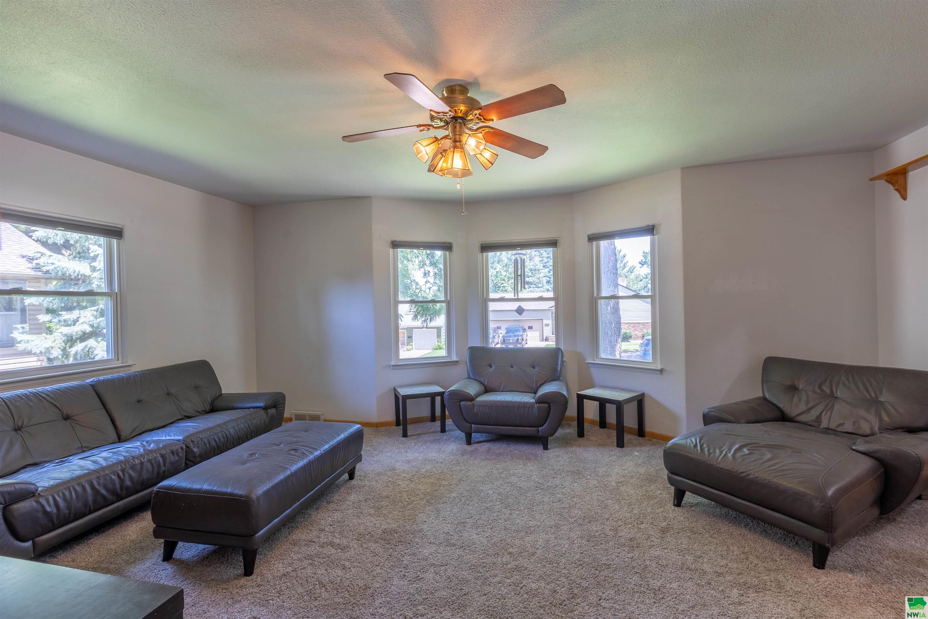 MLS #829196