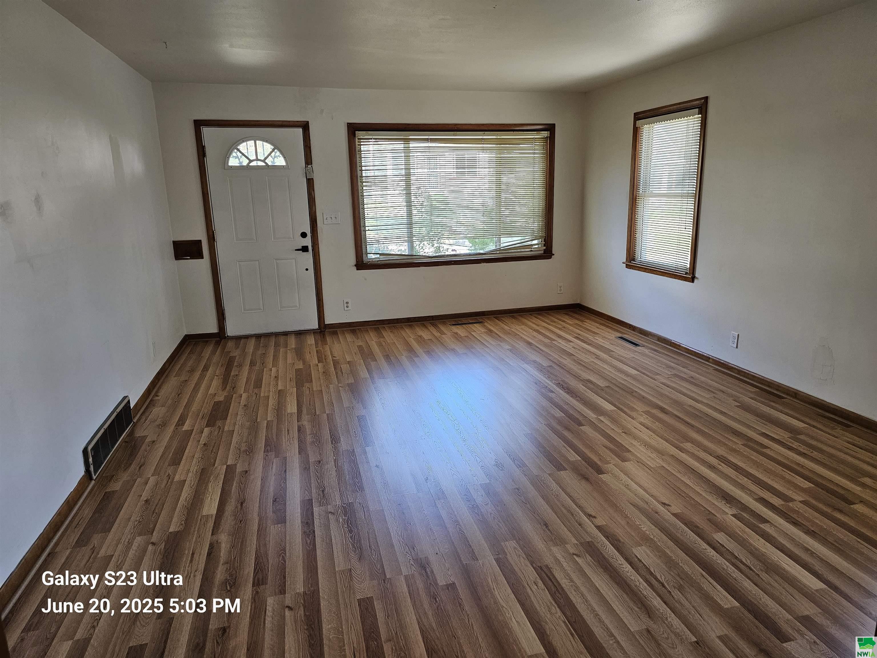 MLS #829198