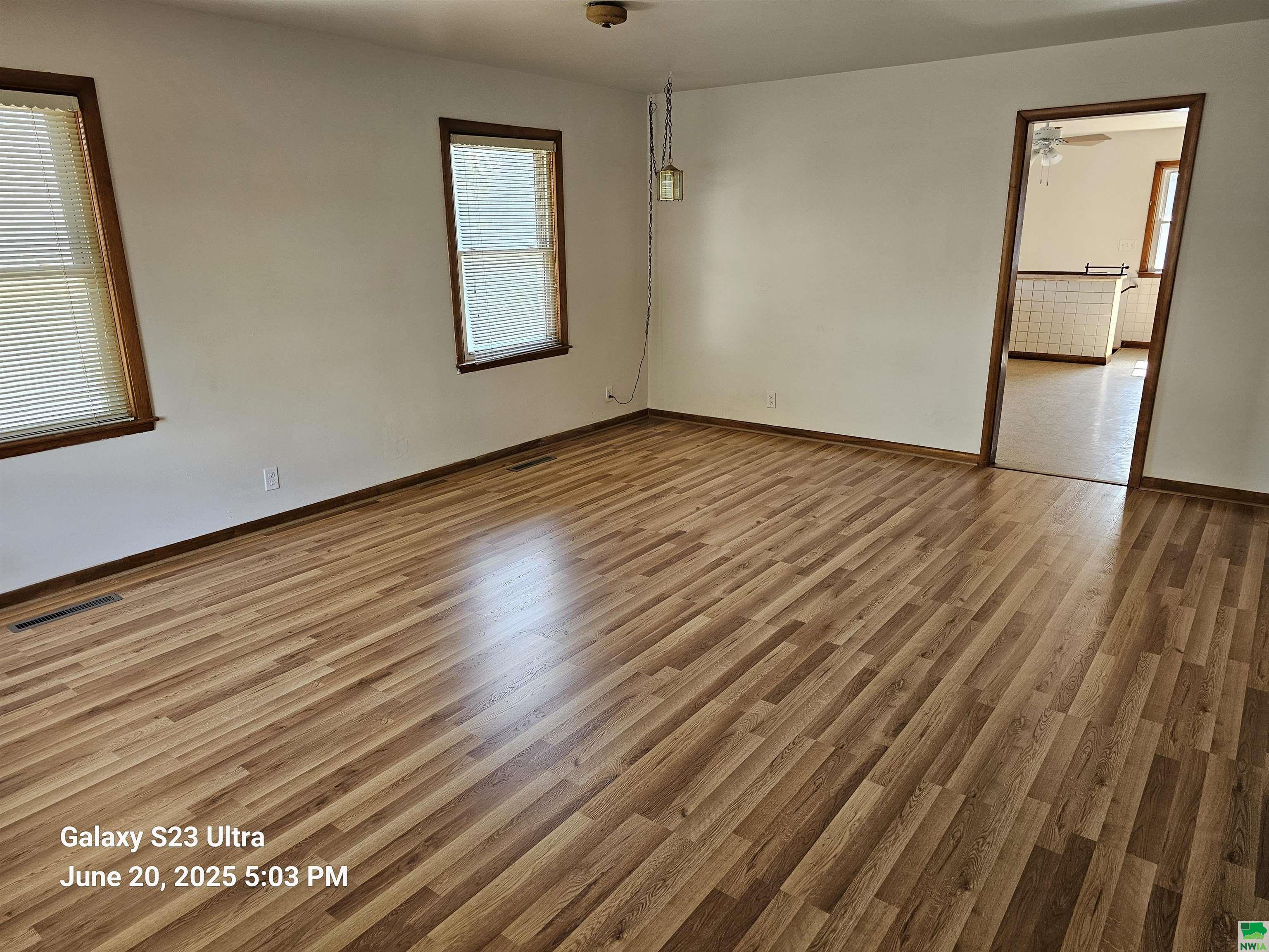 MLS #829198