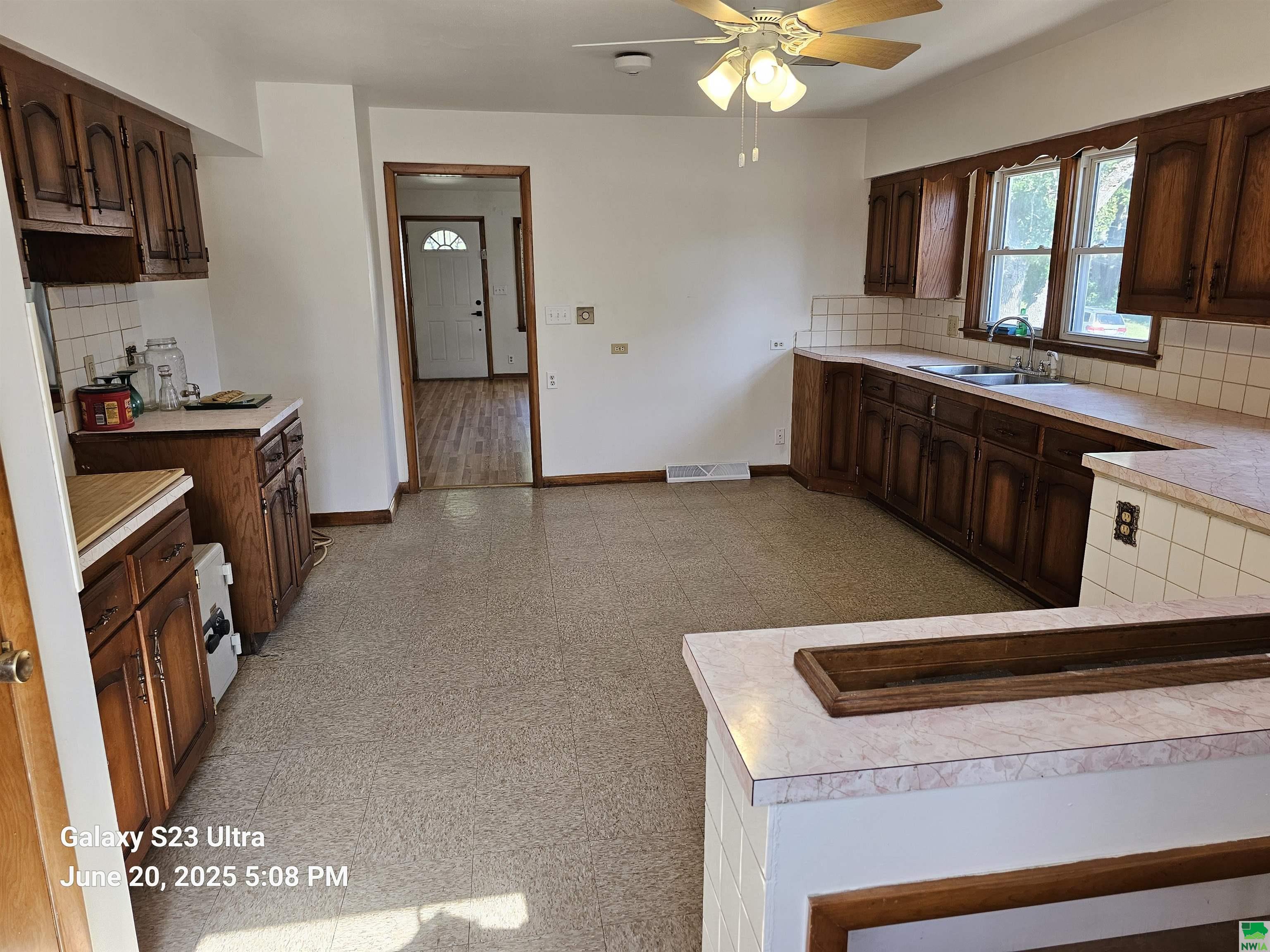 MLS #829198