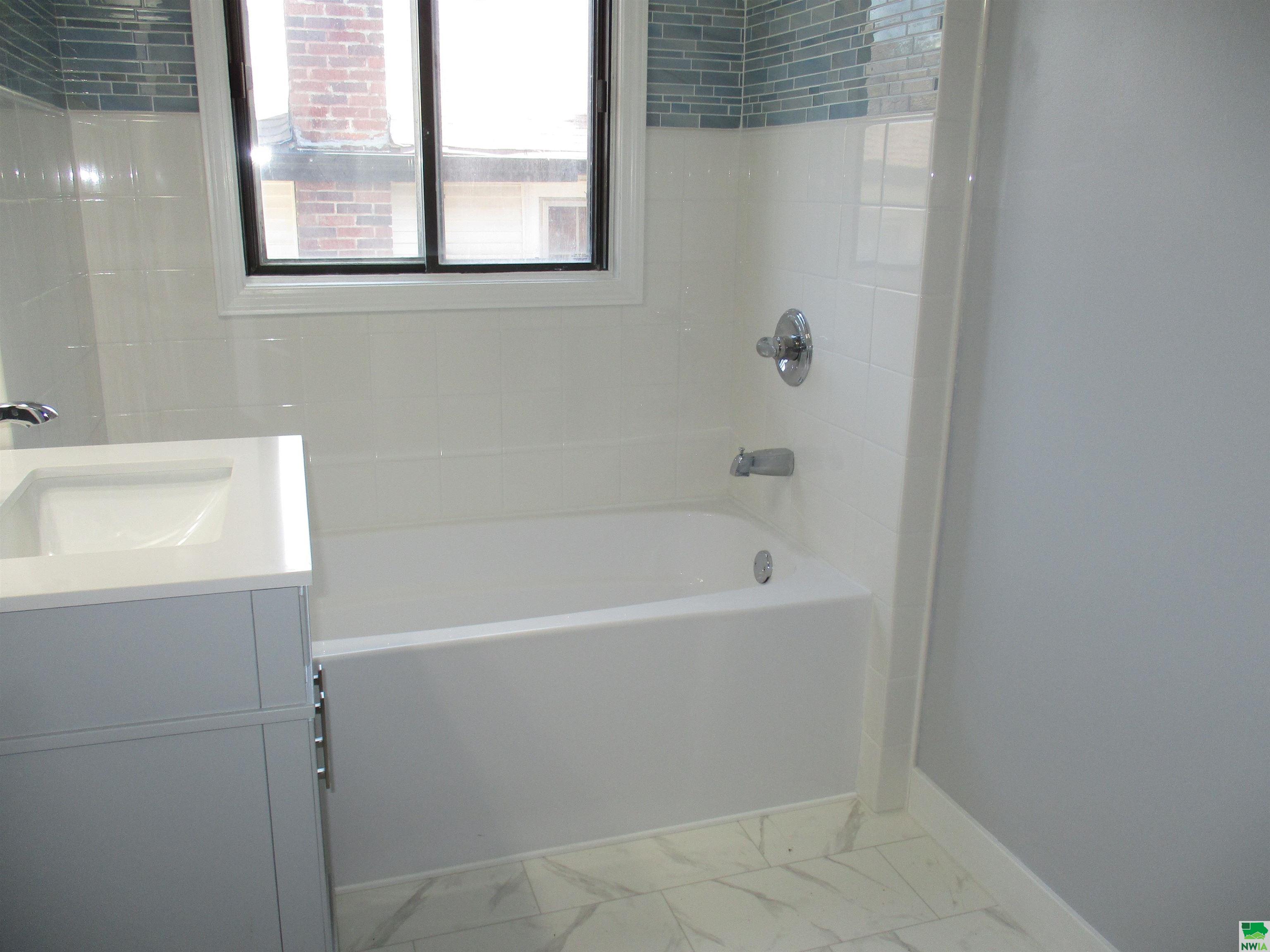 MLS #829205