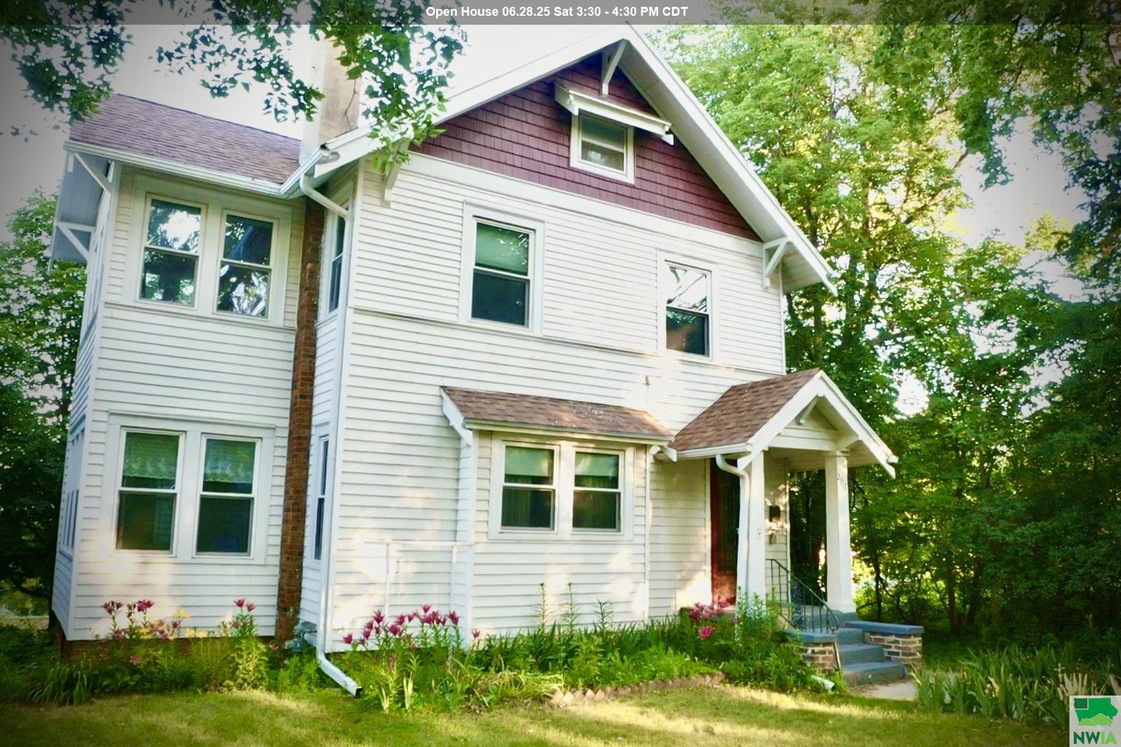 2317 SUMMIT ST, Sioux City, IA 51104 