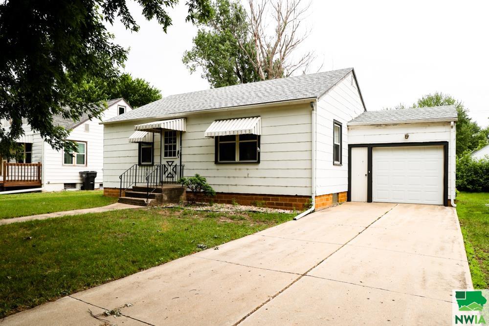 405 Mickley St S, Paullina, IA 51046 