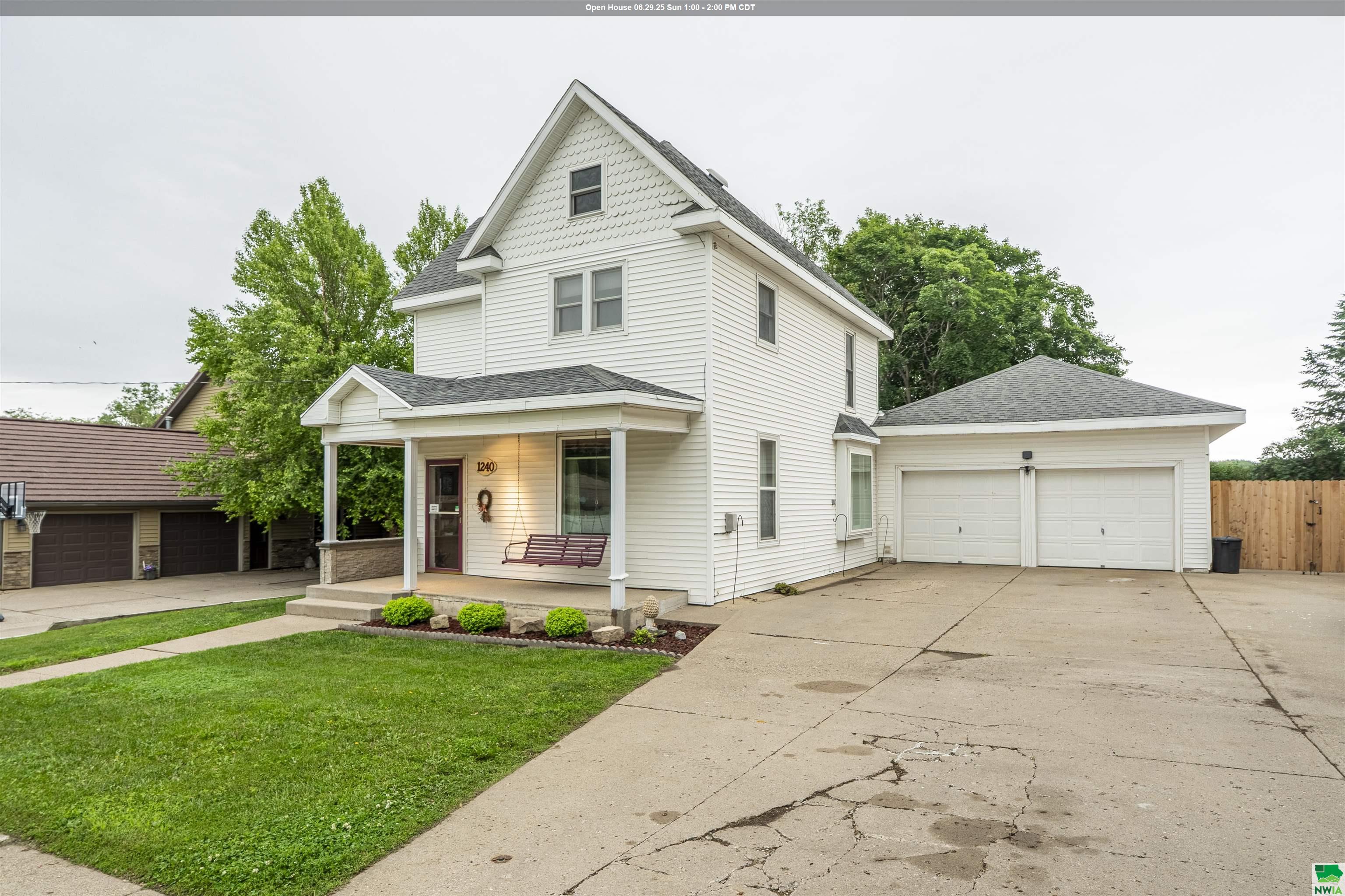 1240 Central Ave SE, LeMars, IA 51031 