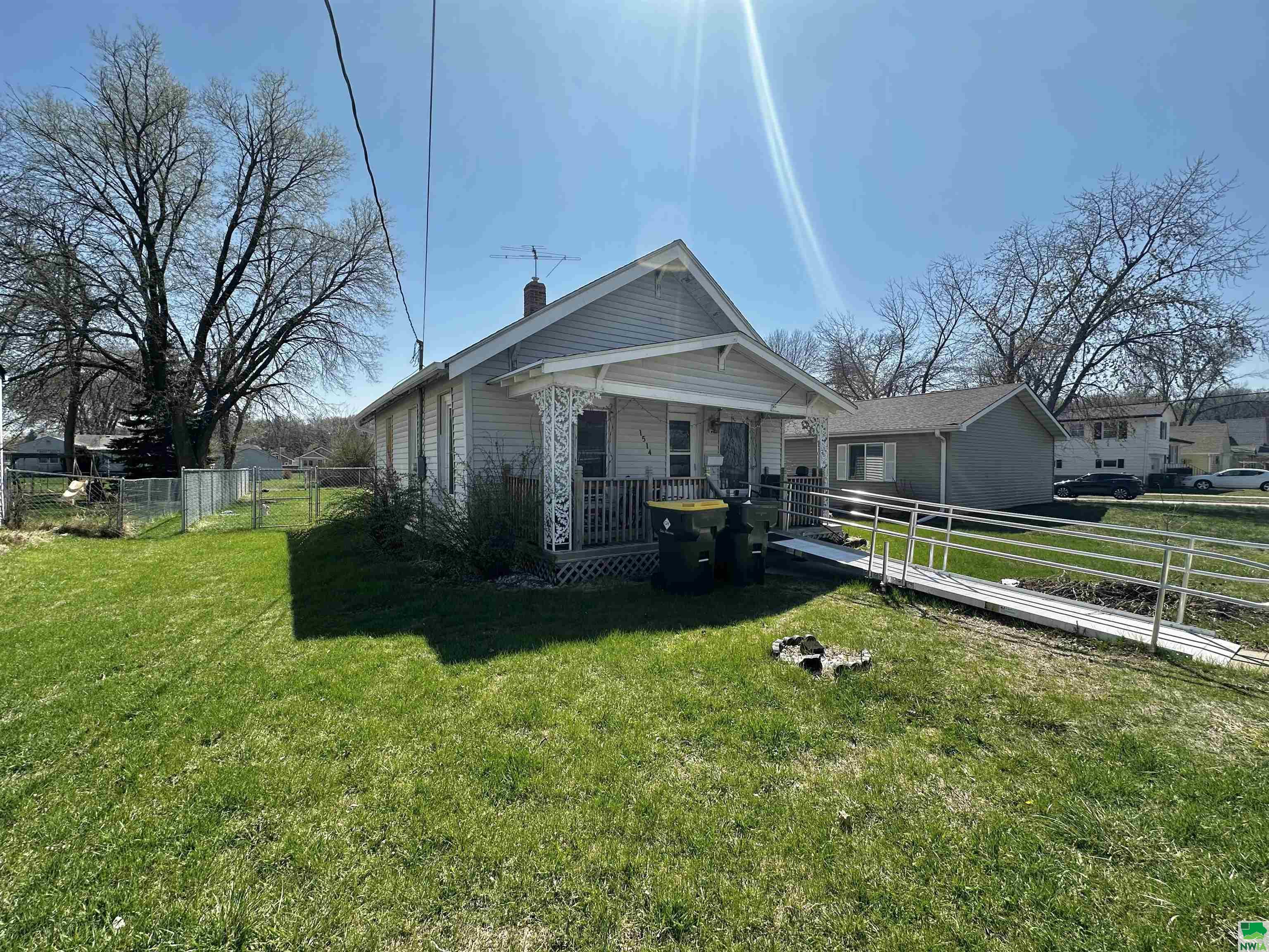 1514 29TH ST W, Sioux City, IA 51103 