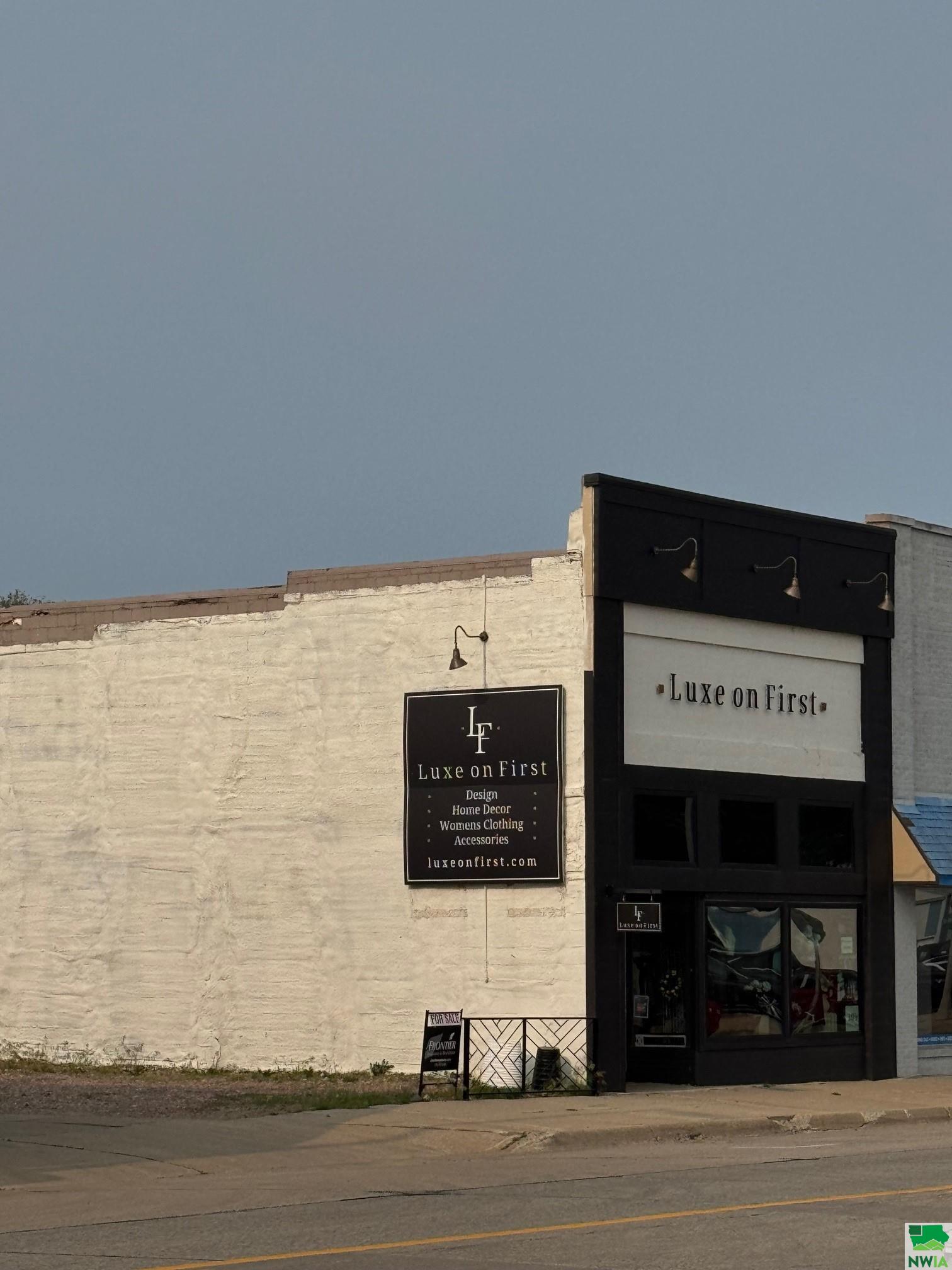 109 First Ave, Rock Rapids, IA 51246 