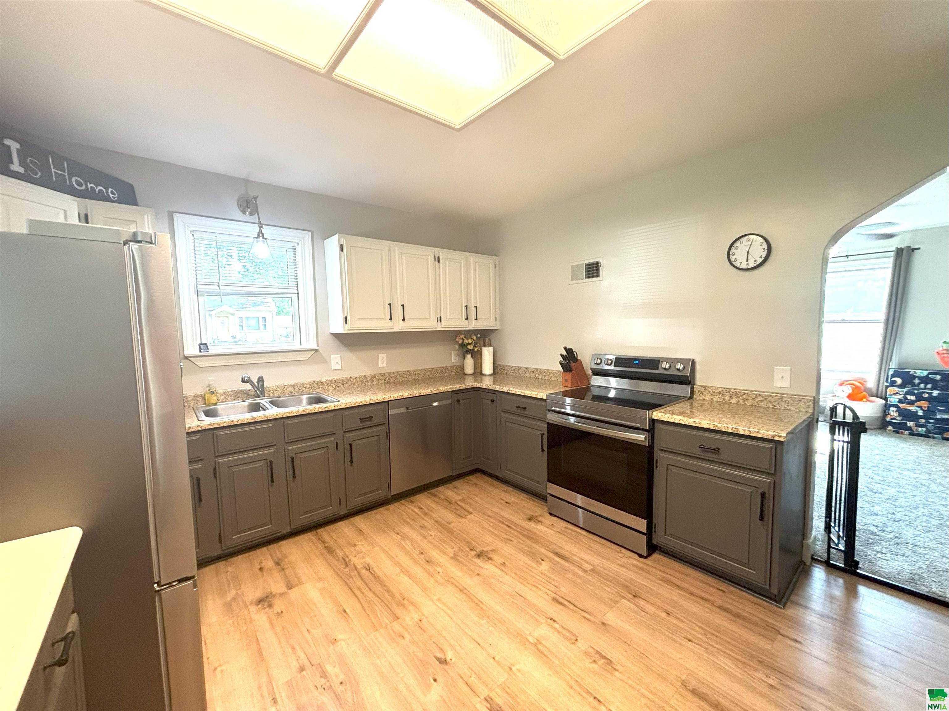 MLS #829277