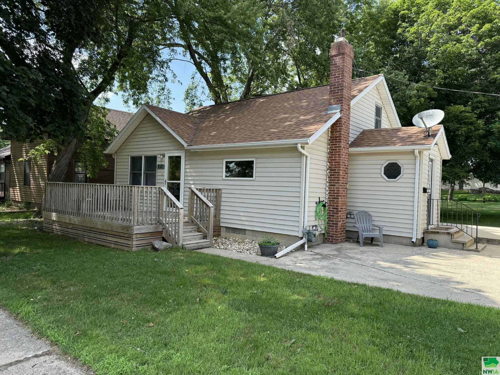 1020 9th Street, Sibley, IA 51249 