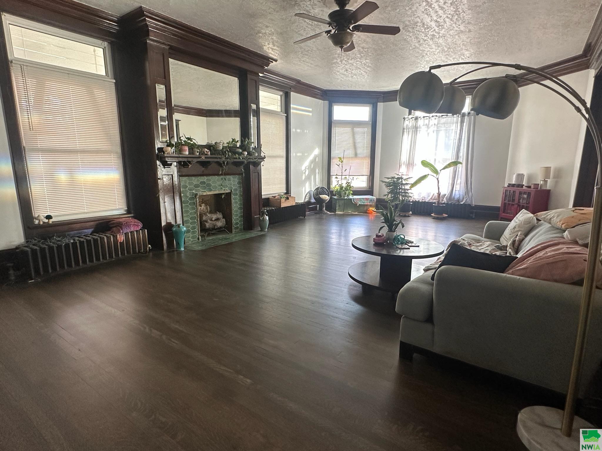 MLS #829279