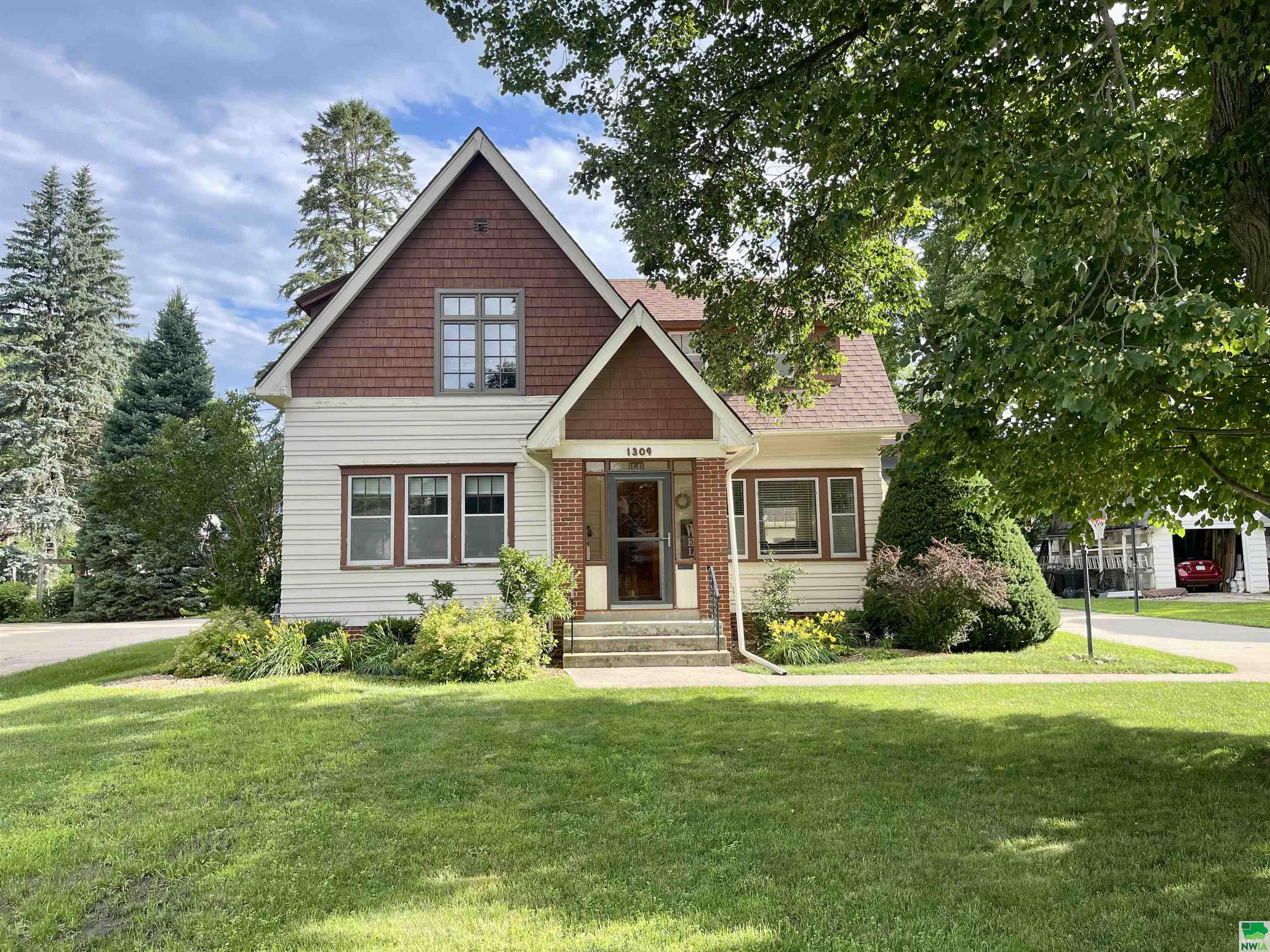 1309 6th W, Storm Lake, IA 50588 