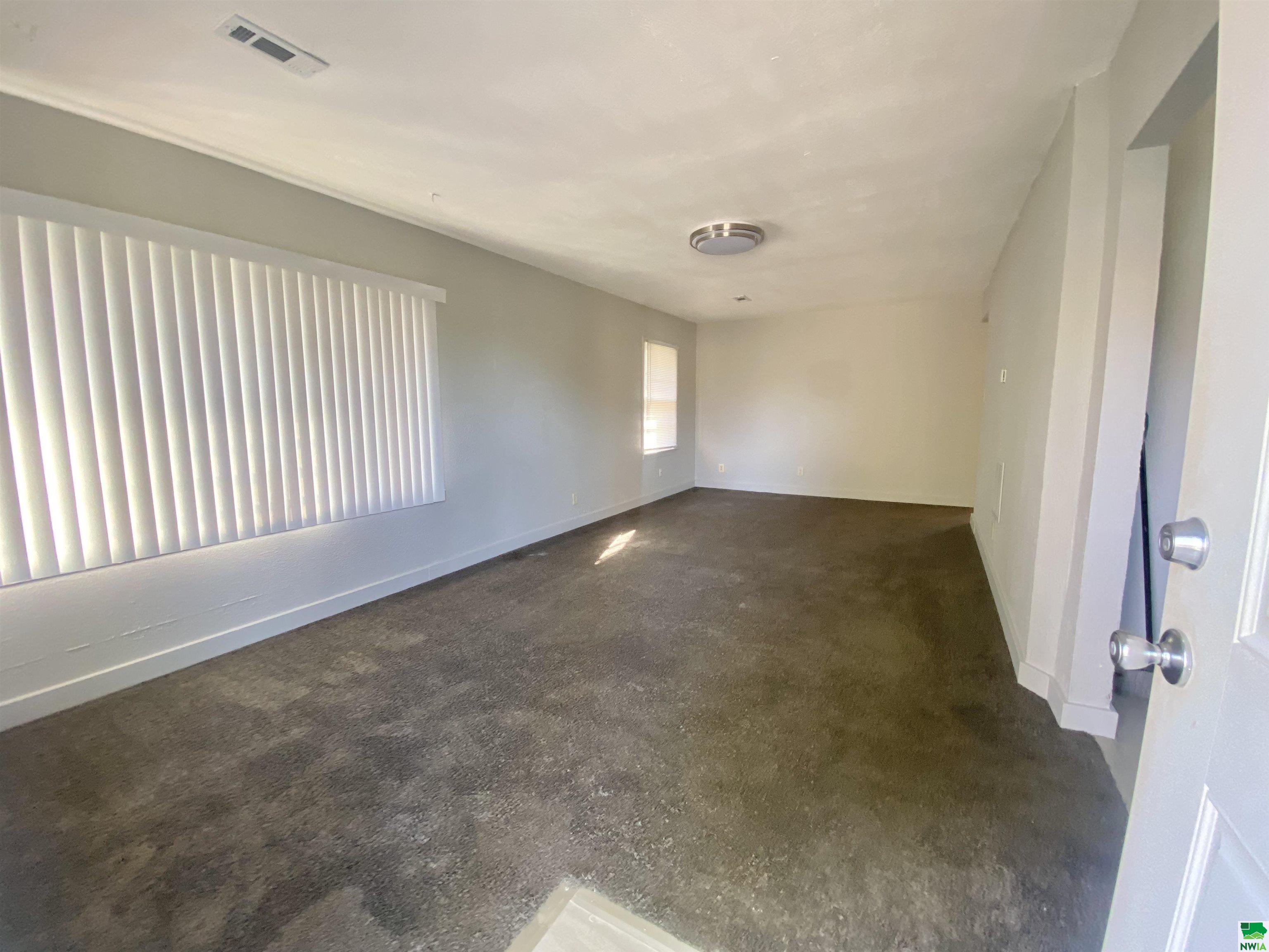 MLS #829305