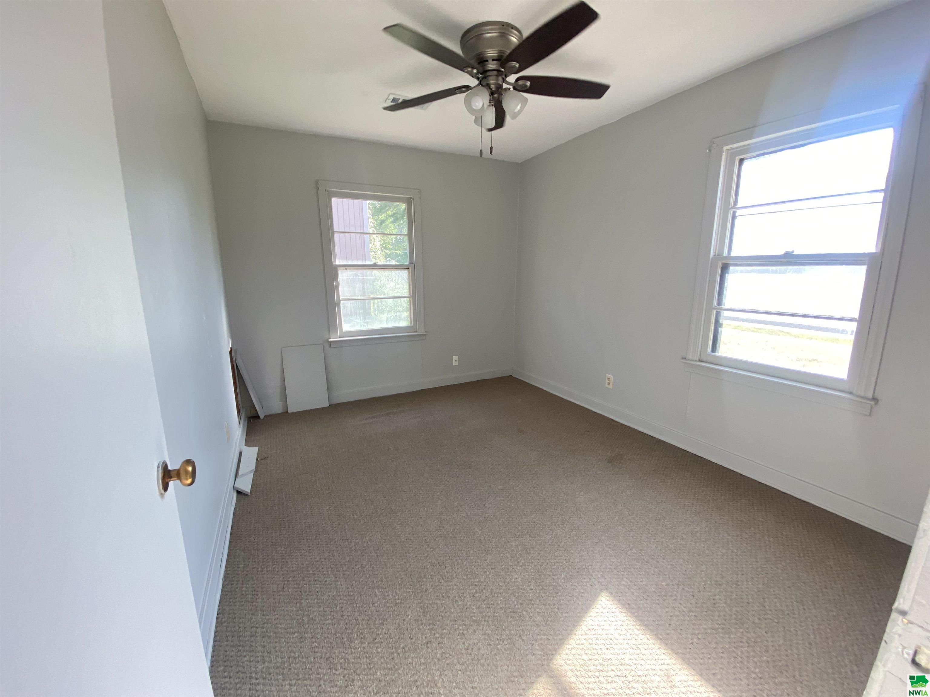 MLS #829305