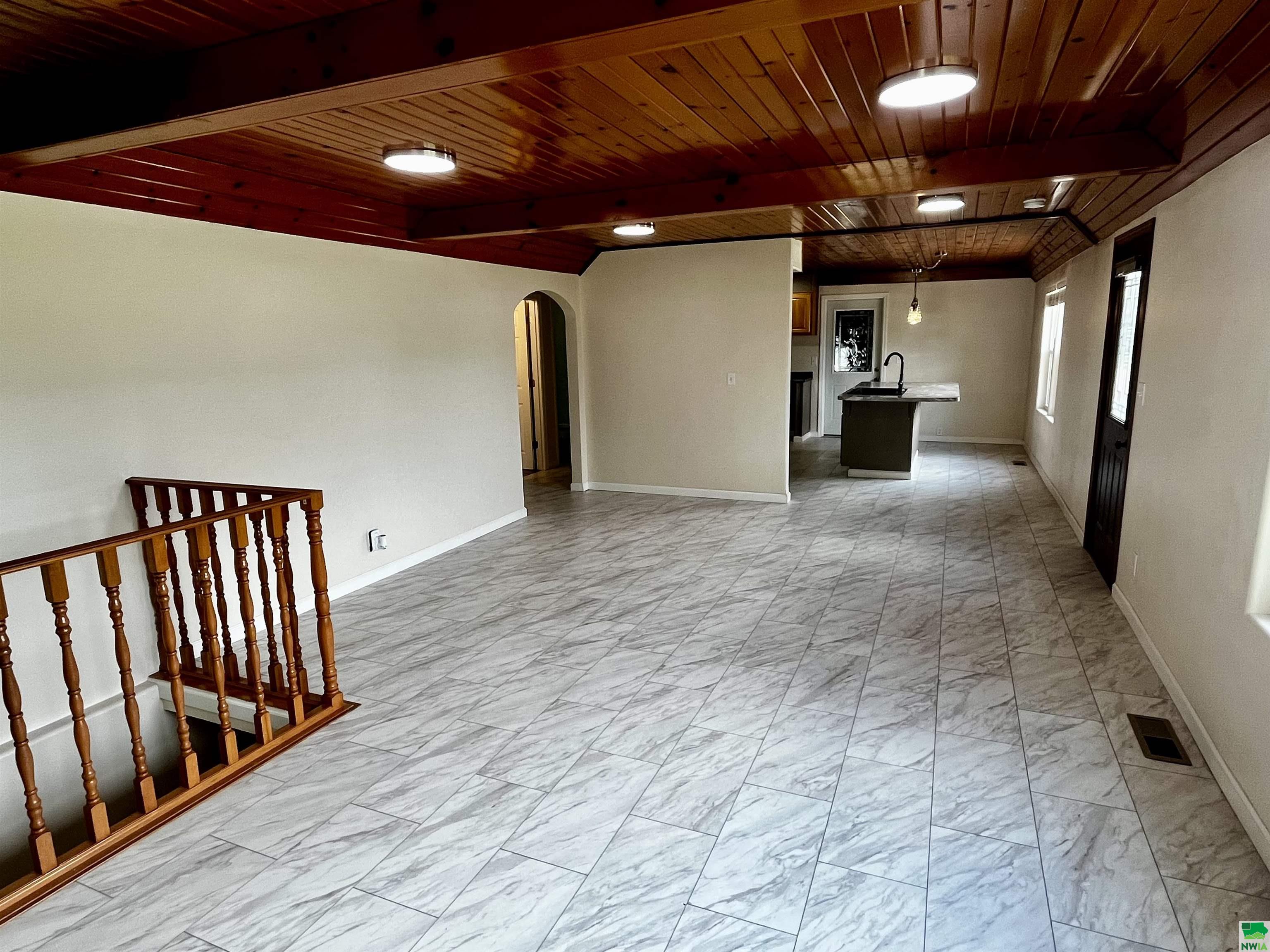 MLS #829306